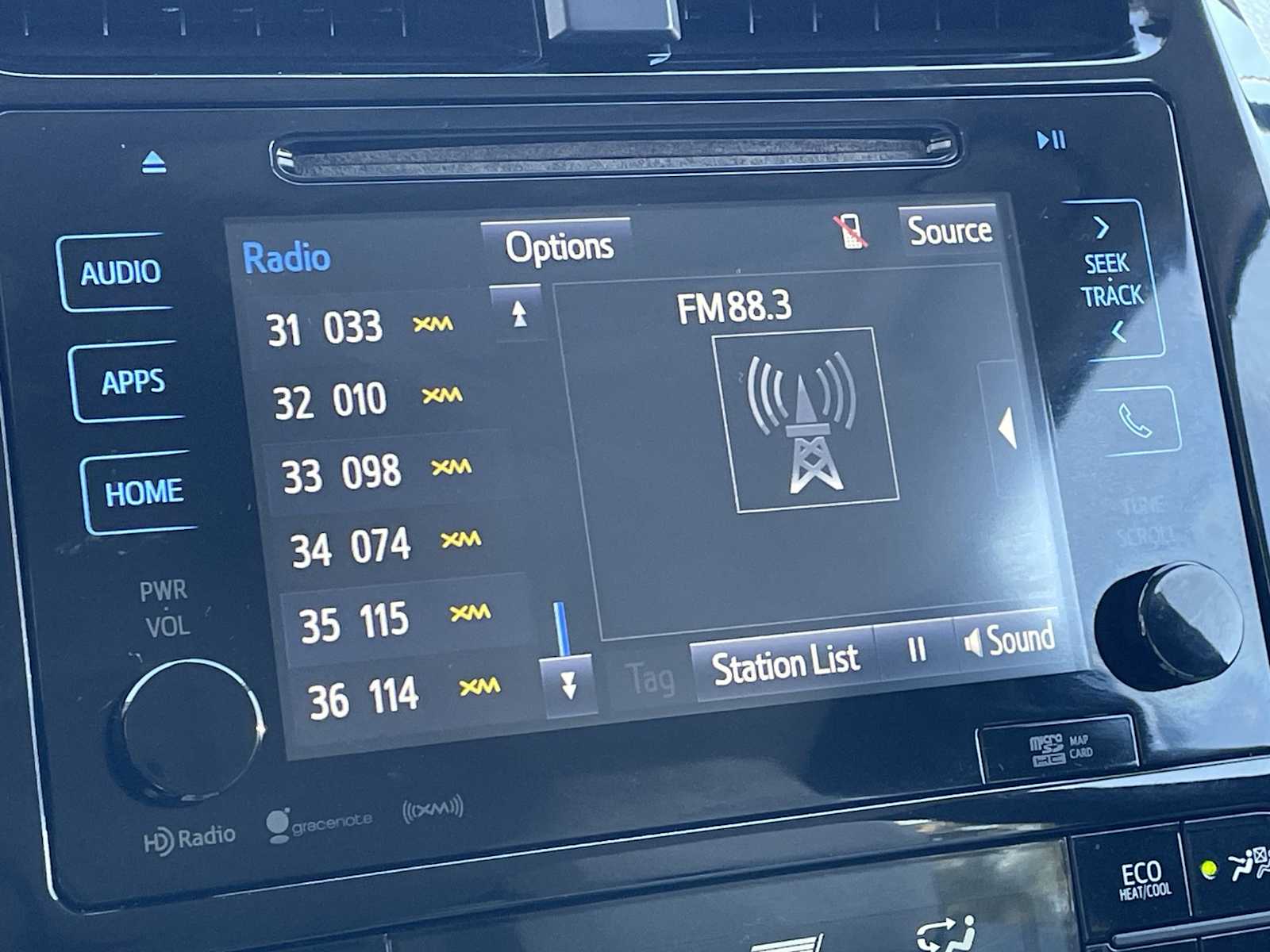 Thumbnail: 2016 Toyota Prius - 19