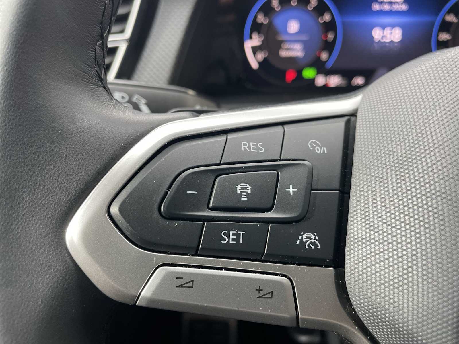 Thumbnail: 2024 Volkswagen Atlas - 15