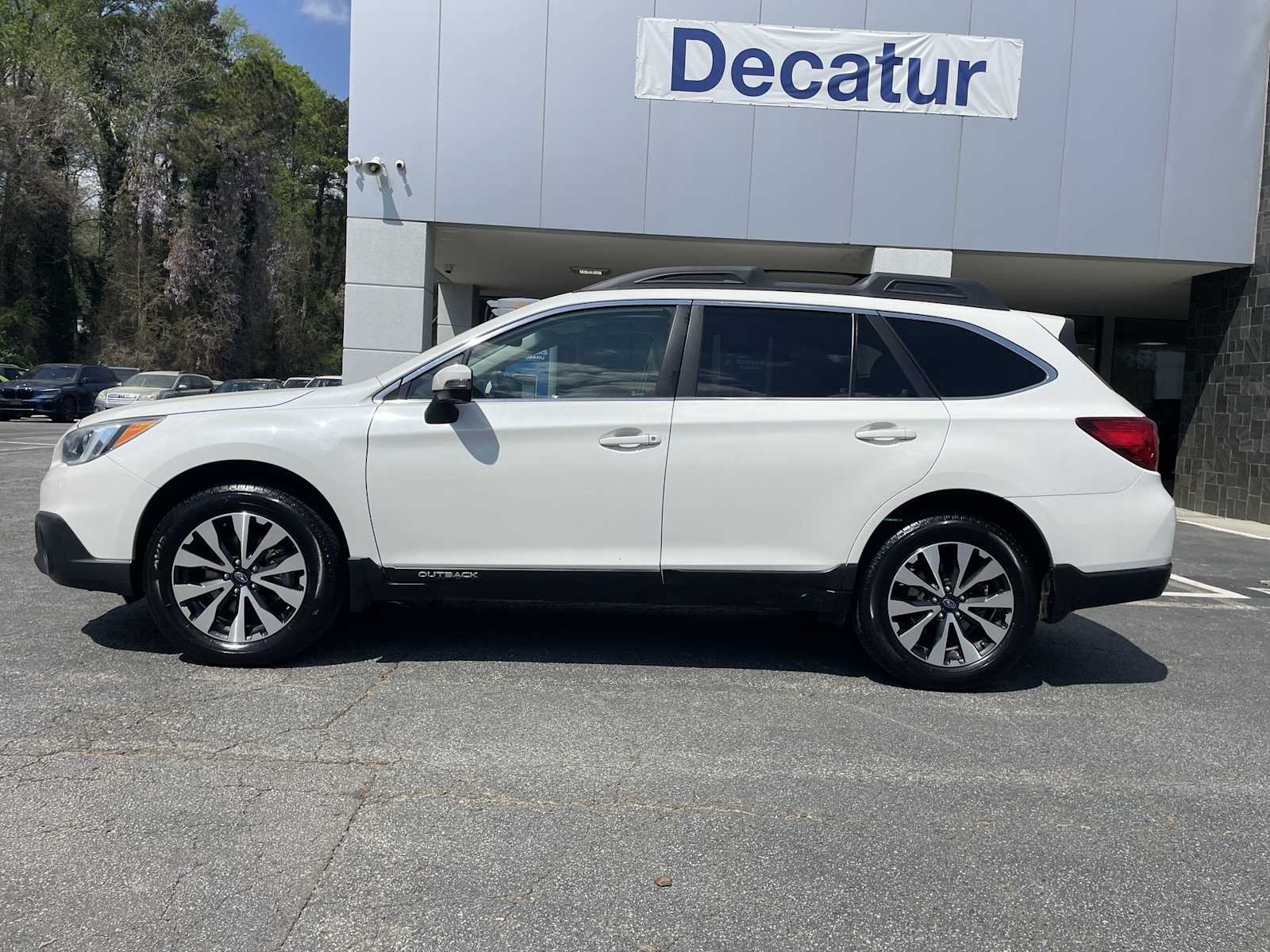 Thumbnail: 2016 Subaru Outback - 3