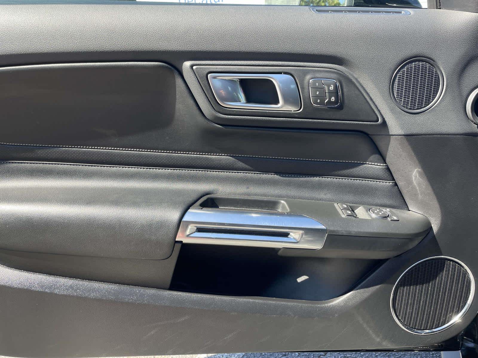 Thumbnail: 2022 Ford Mustang - 13