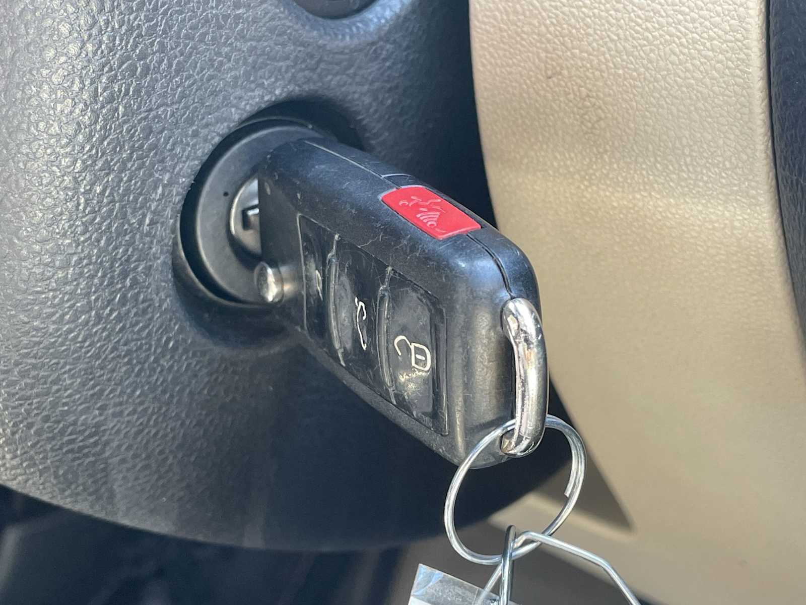 Thumbnail: 2012 Volkswagen Jetta - 18