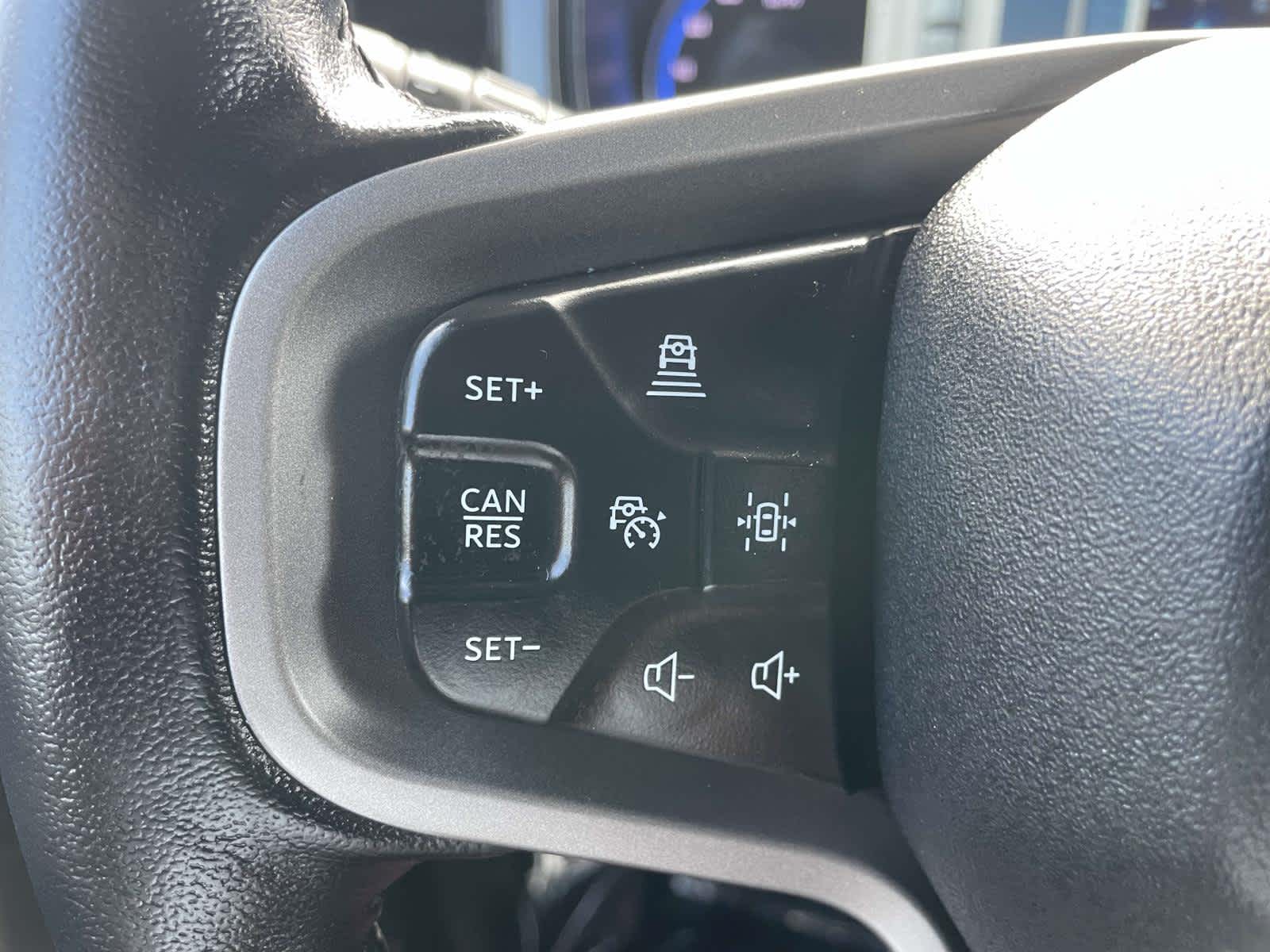 Thumbnail: 2022 Ford Bronco - 17