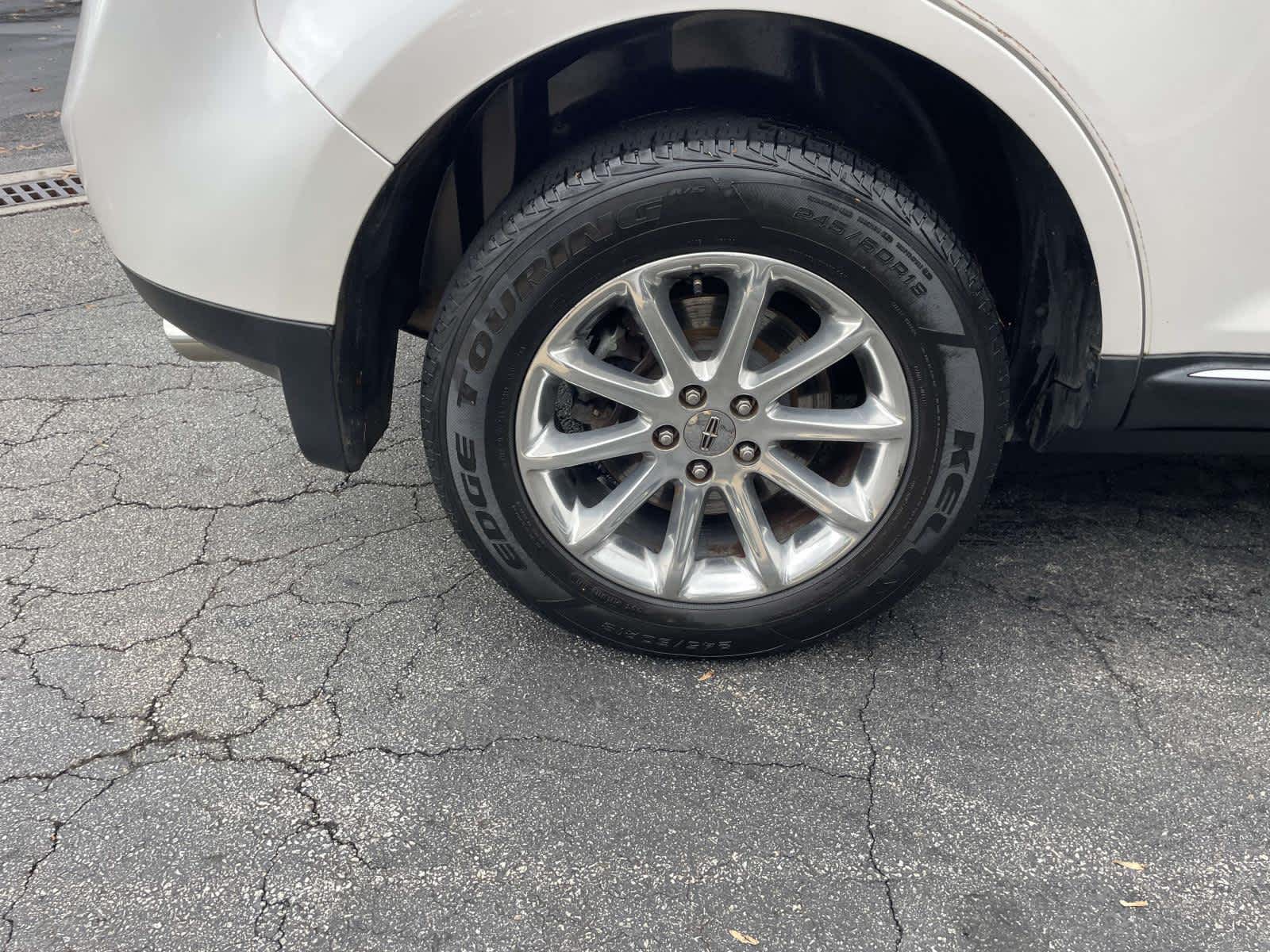 Thumbnail: 2015 Lincoln MKX - 9