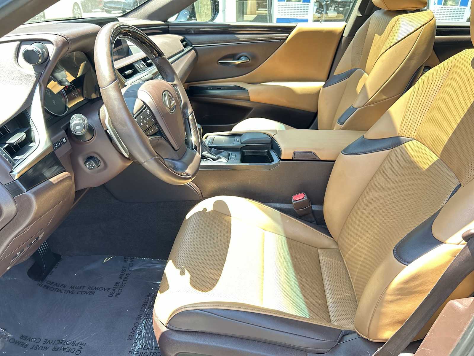 Thumbnail: 2020 Lexus ES - 10