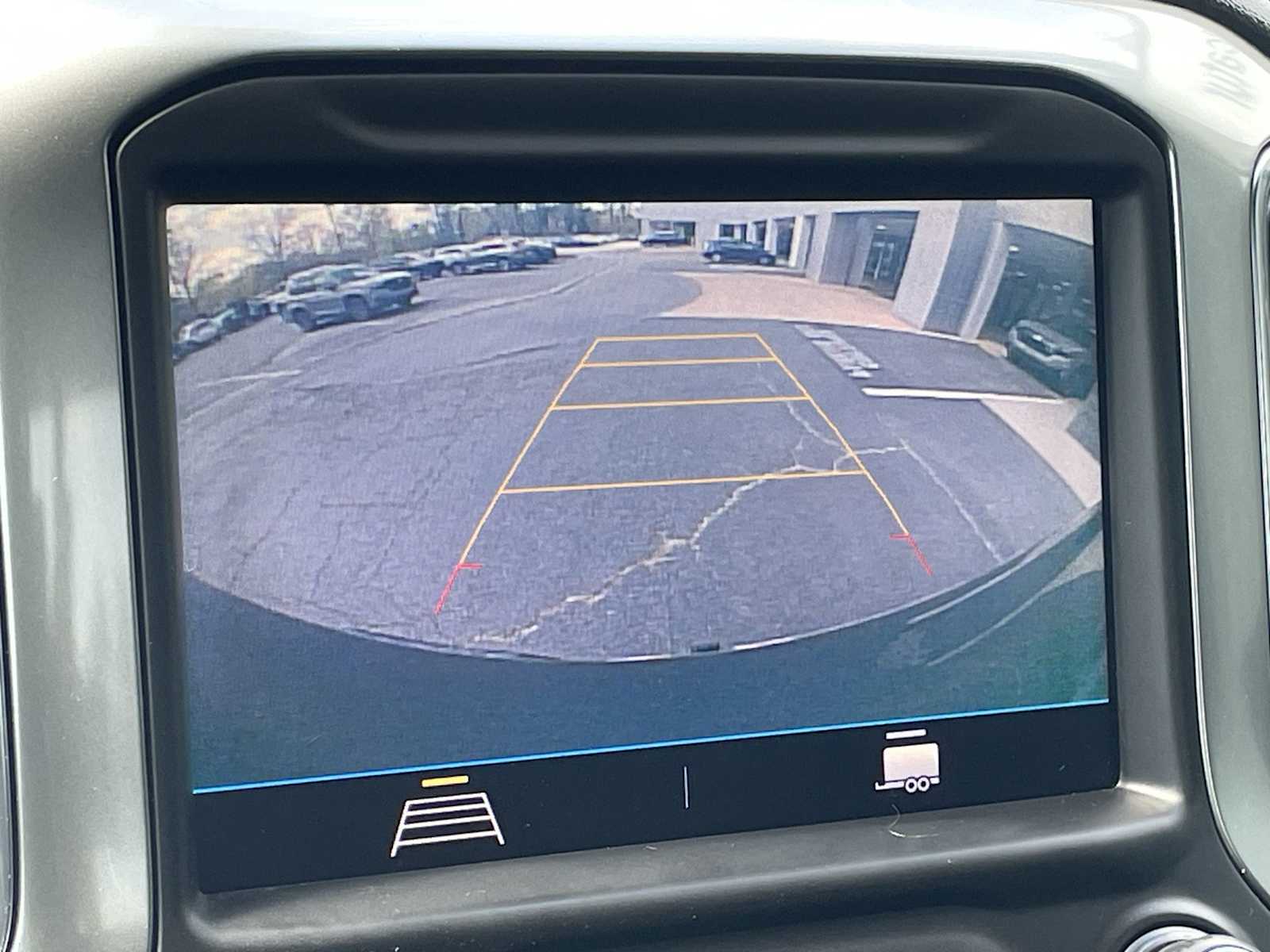 Thumbnail: 2019 Chevrolet Silverado 1500 - 18