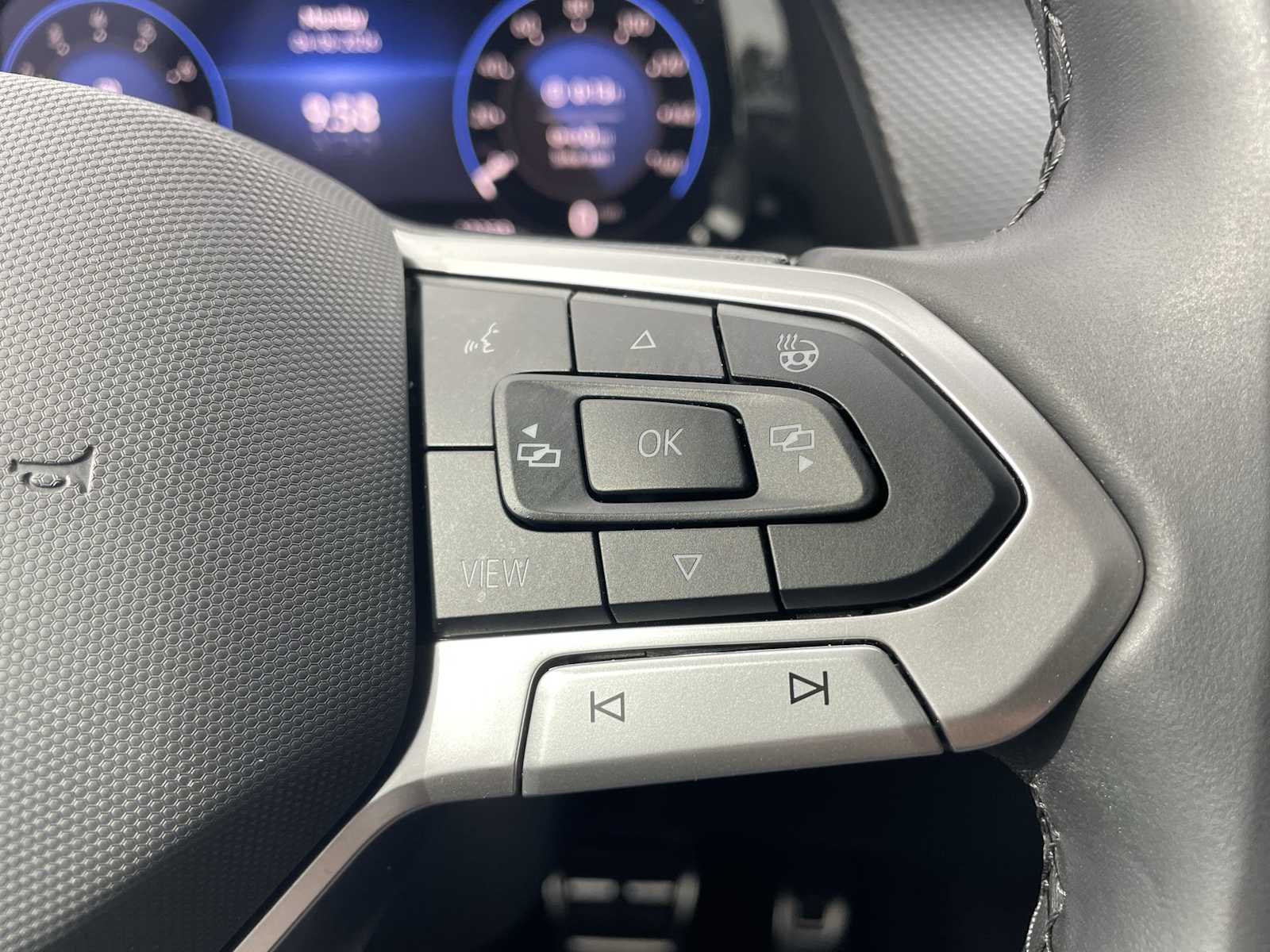 Thumbnail: 2024 Volkswagen Atlas - 16