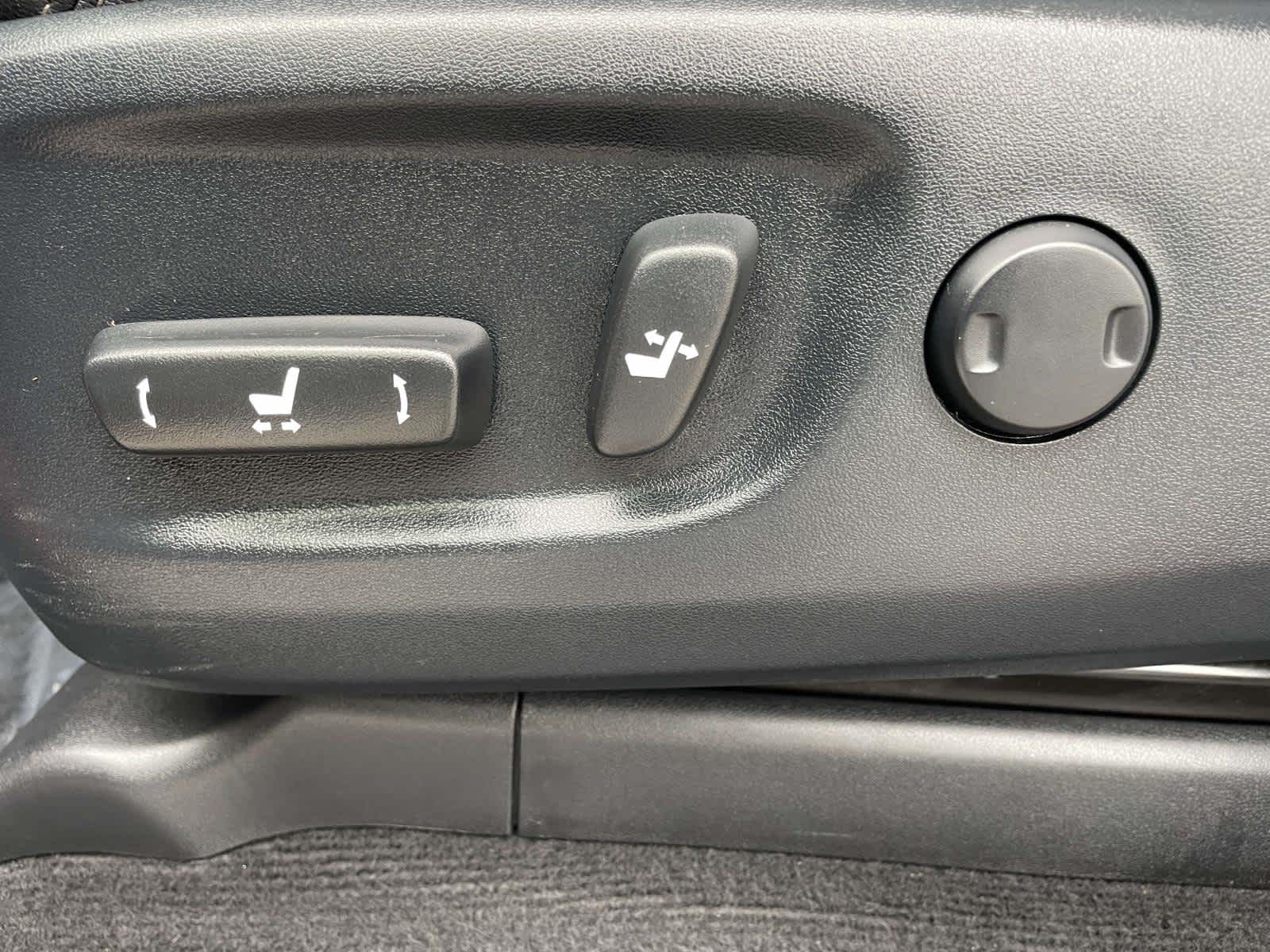 Thumbnail: 2020 Toyota 4Runner - 16