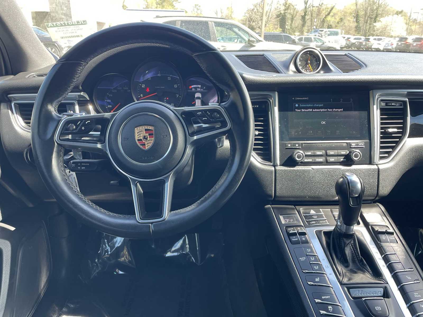 Thumbnail: 2018 Porsche Macan - 8