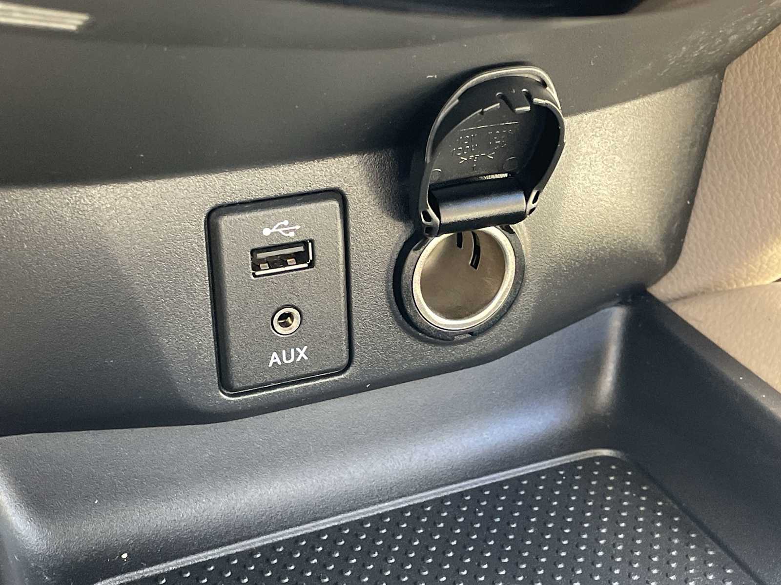 Thumbnail: 2016 Nissan Rogue - 20