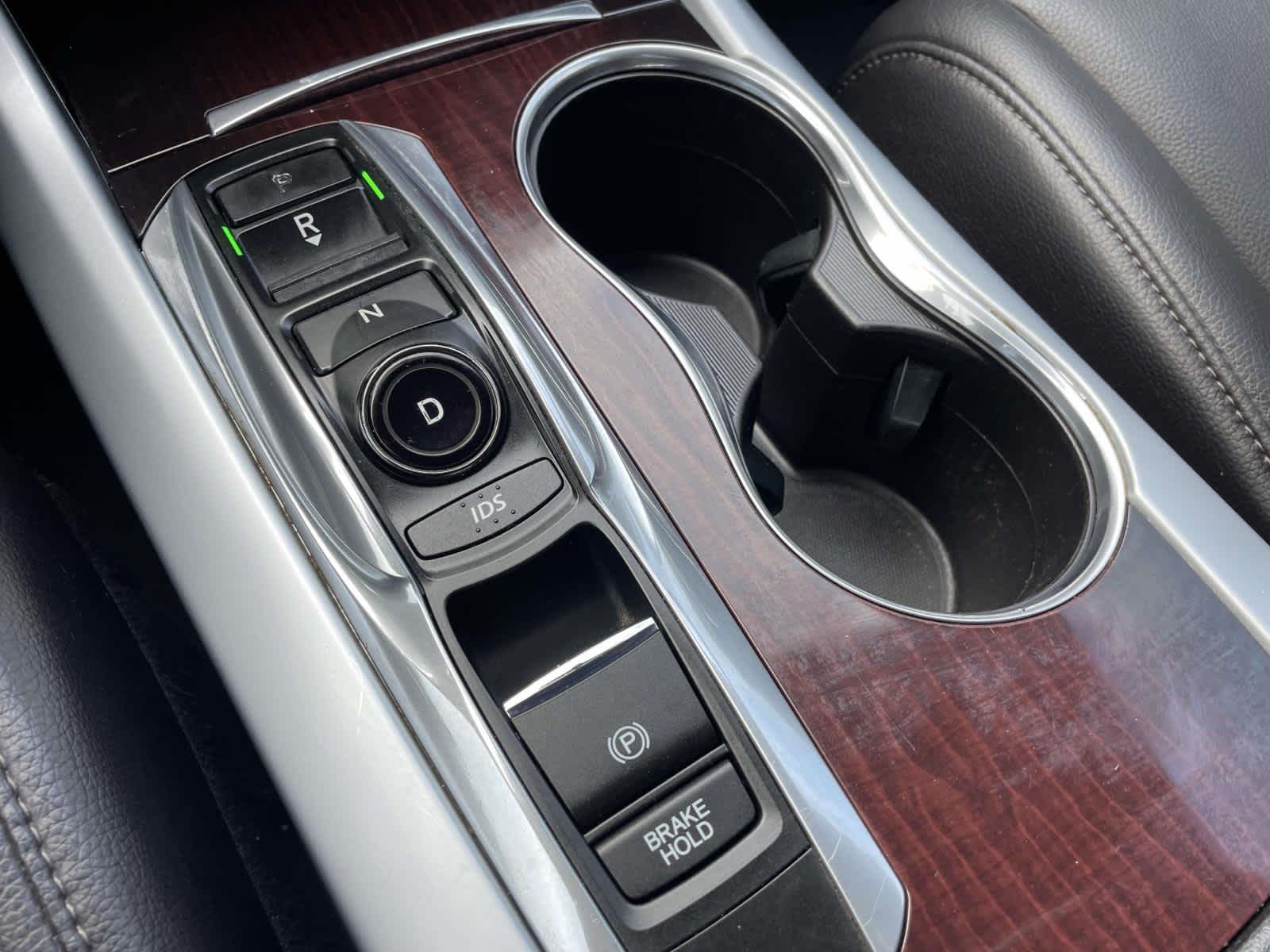 Thumbnail: 2017 Acura TLX - 22