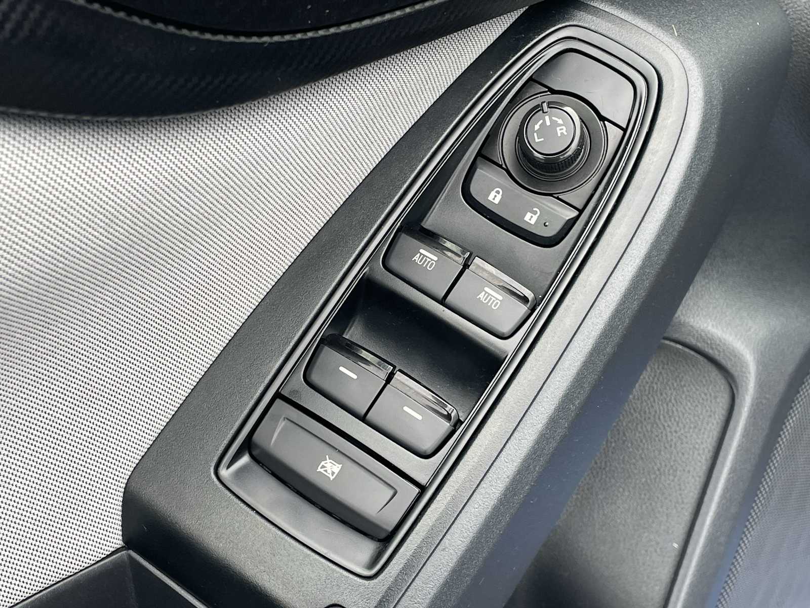 Thumbnail: 2019 Subaru Crosstrek - 12