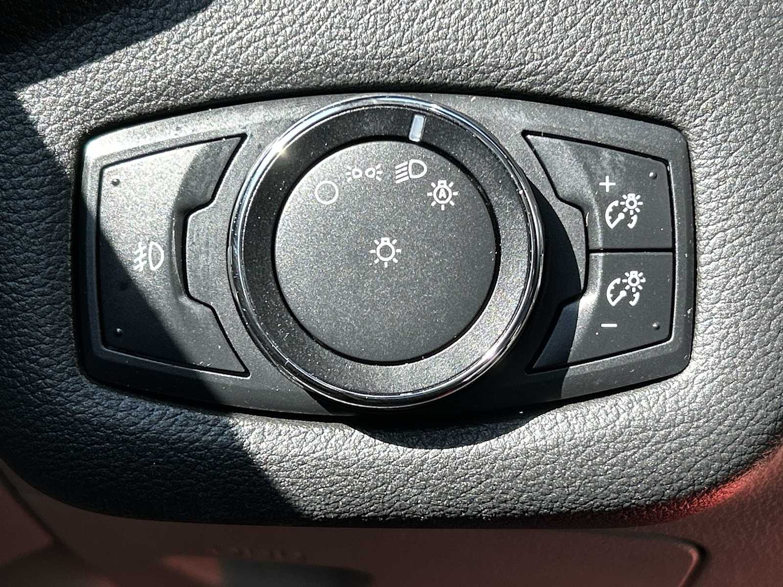 Thumbnail: 2013 Ford C-Max - 21