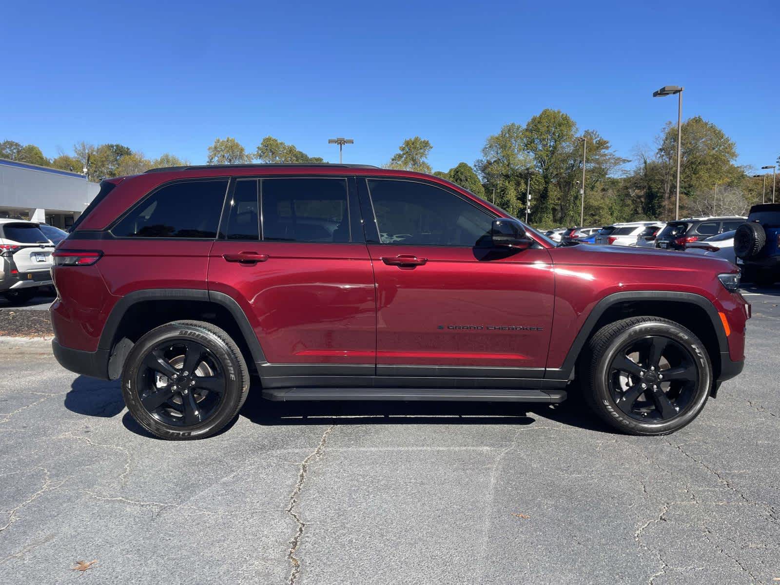 Thumbnail: 2024 Jeep Grand Cherokee - 23