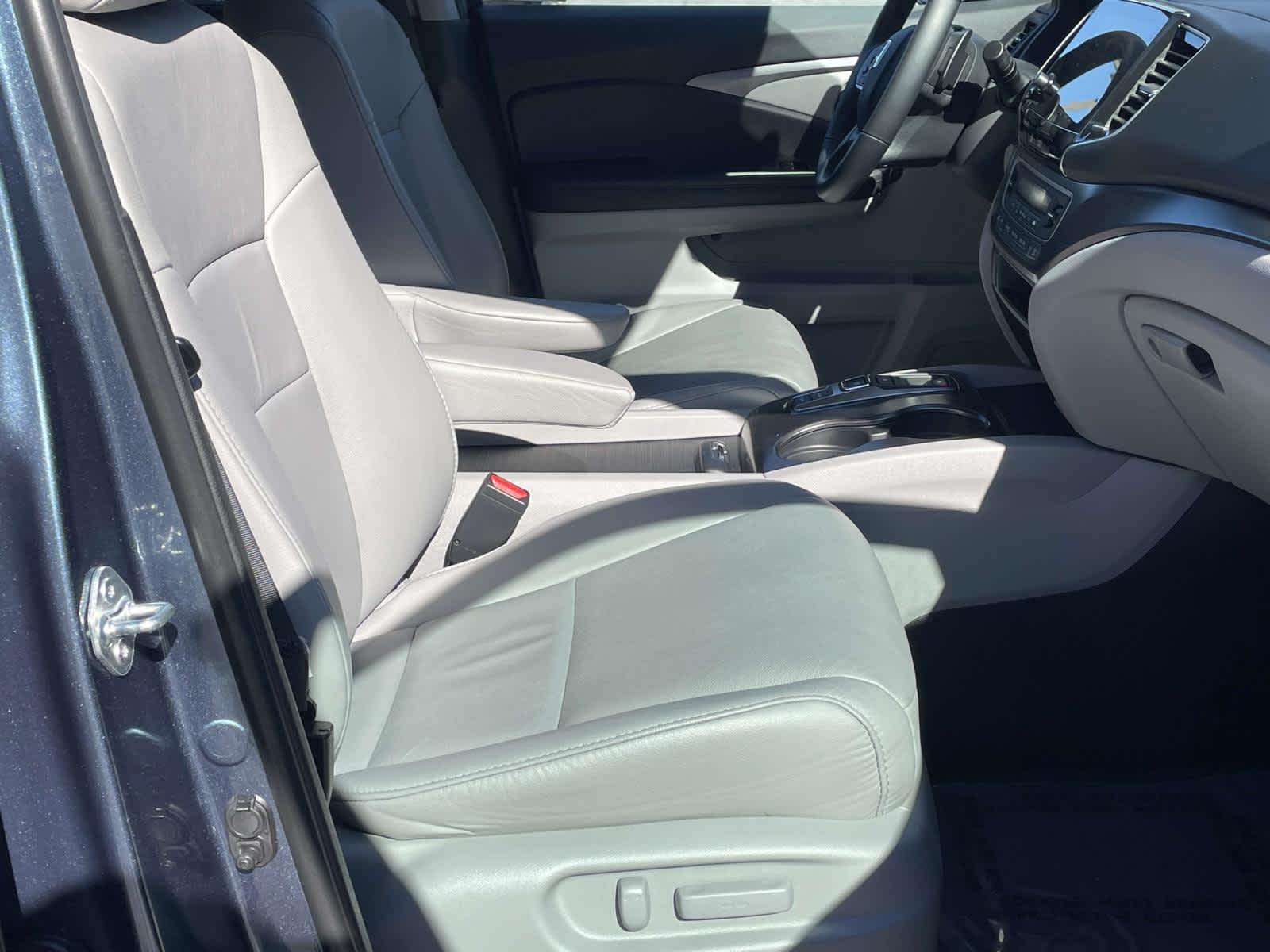 Thumbnail: 2022 Honda Pilot - 18