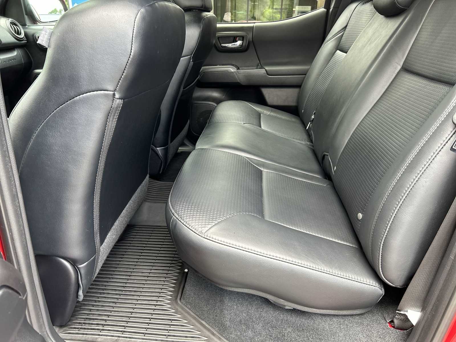 Thumbnail: 2019 Toyota Tacoma - 8
