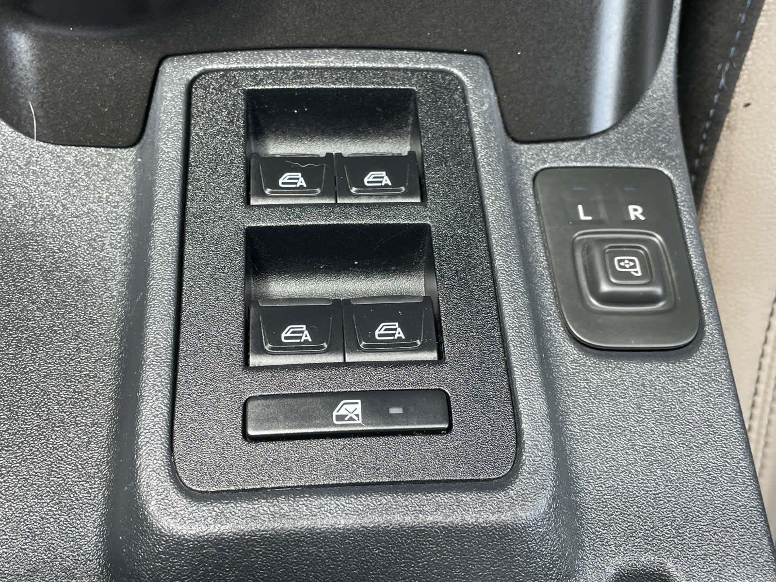 Thumbnail: 2022 Ford Bronco - 24