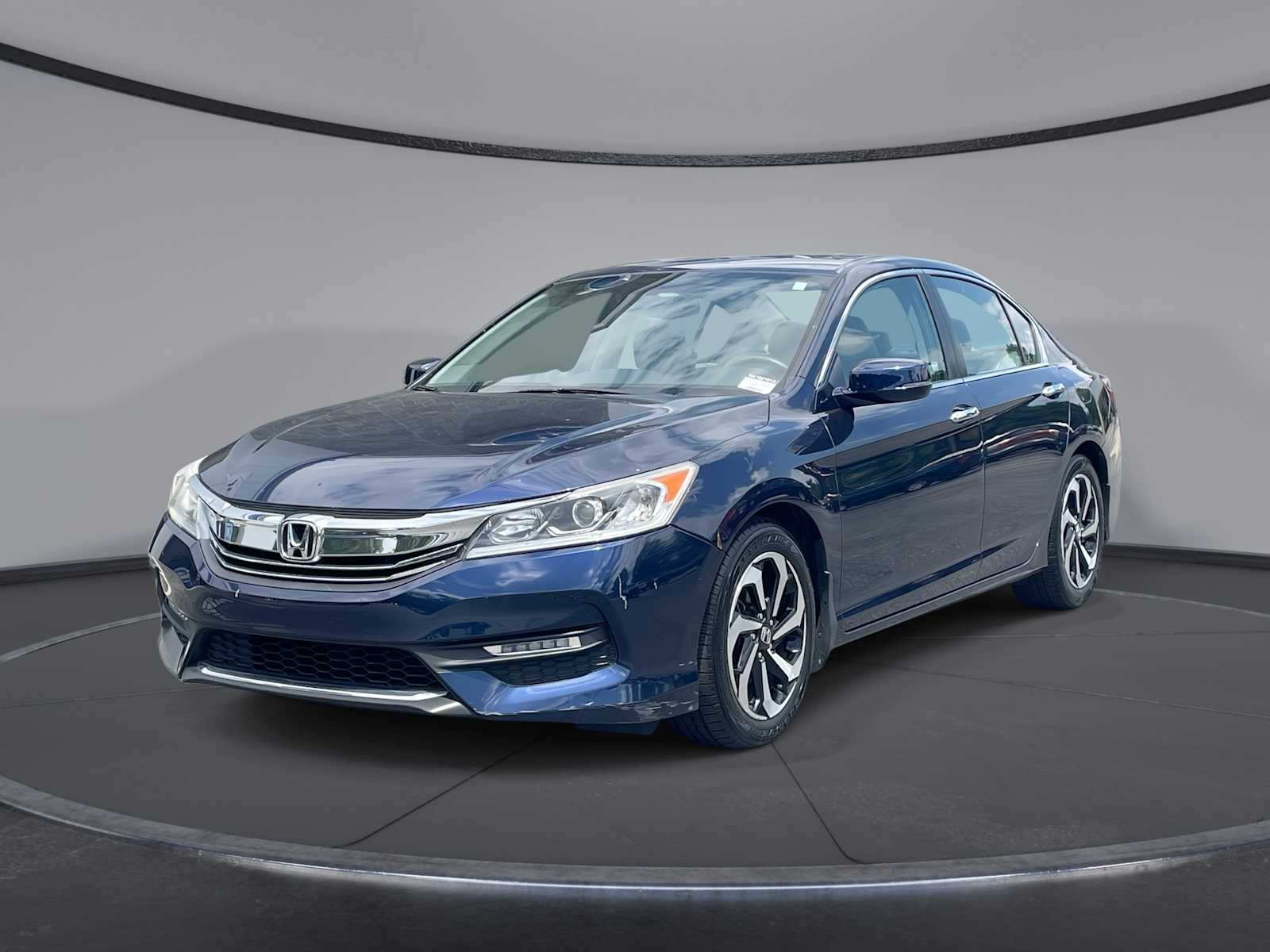Thumbnail: 2017 Honda Accord - 2