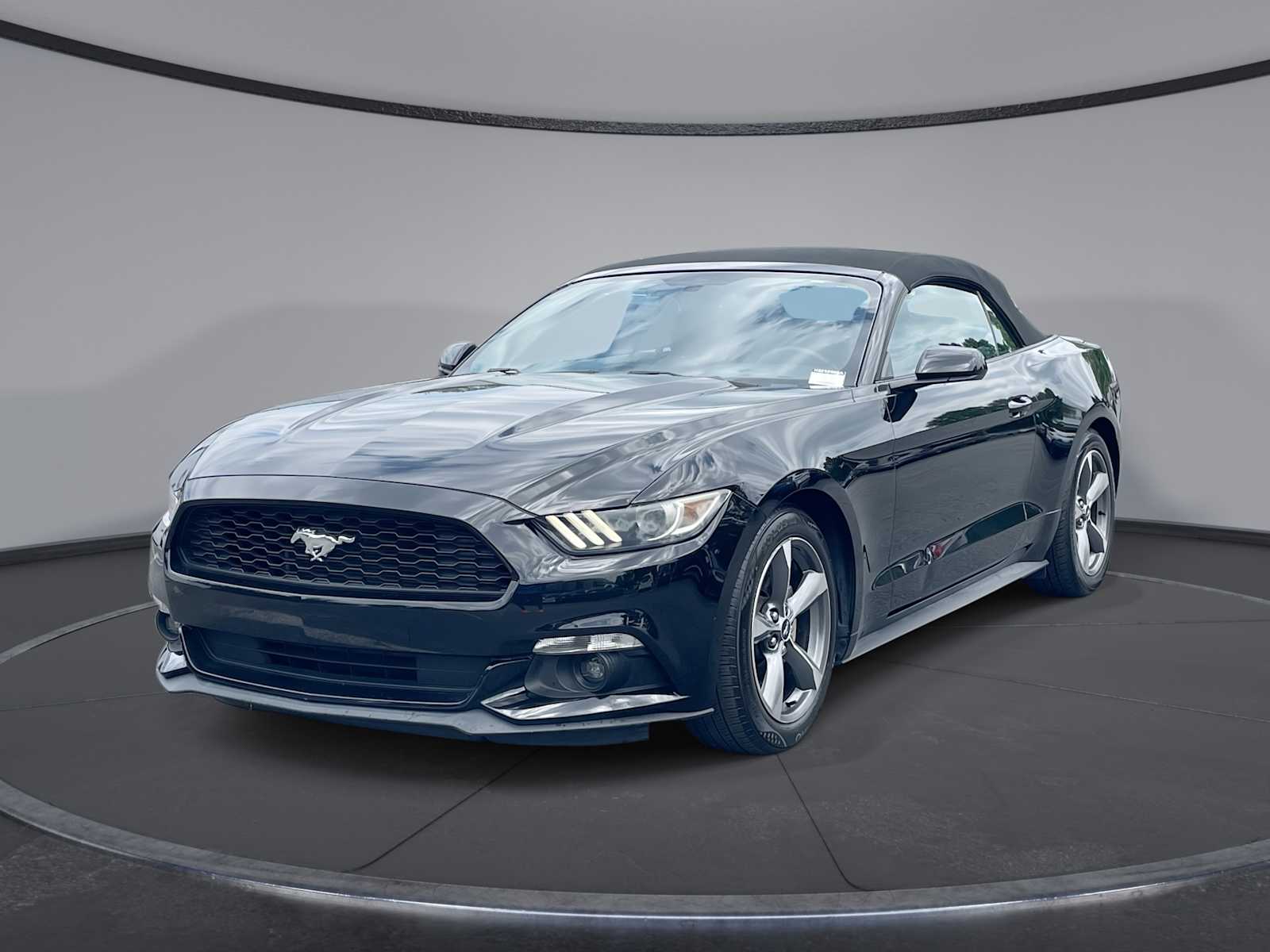Thumbnail: 2017 Ford Mustang - 1