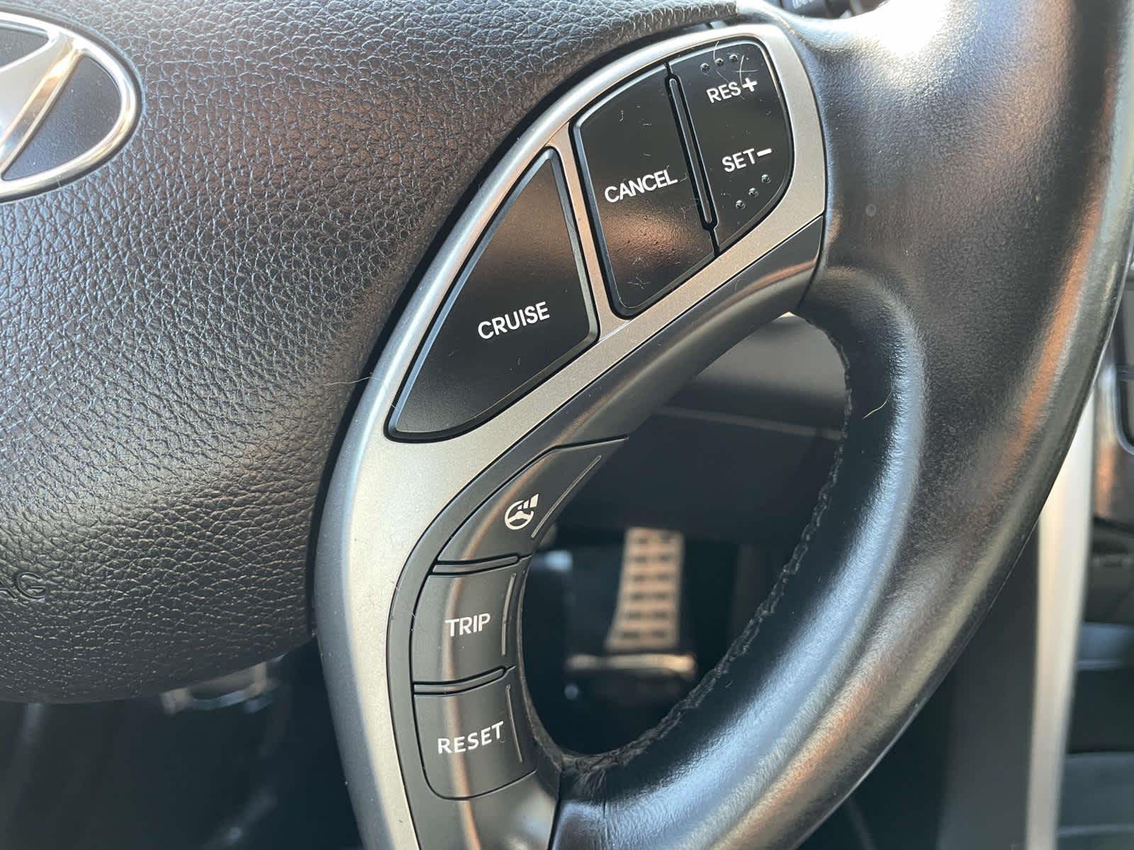 Thumbnail: 2013 Hyundai Elantra - 18