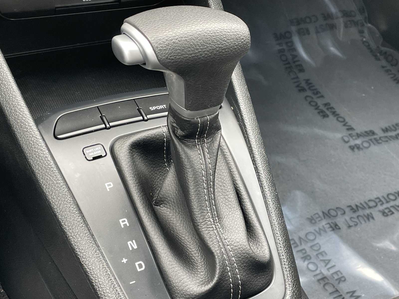 Thumbnail: 2023 Kia Rio - 20