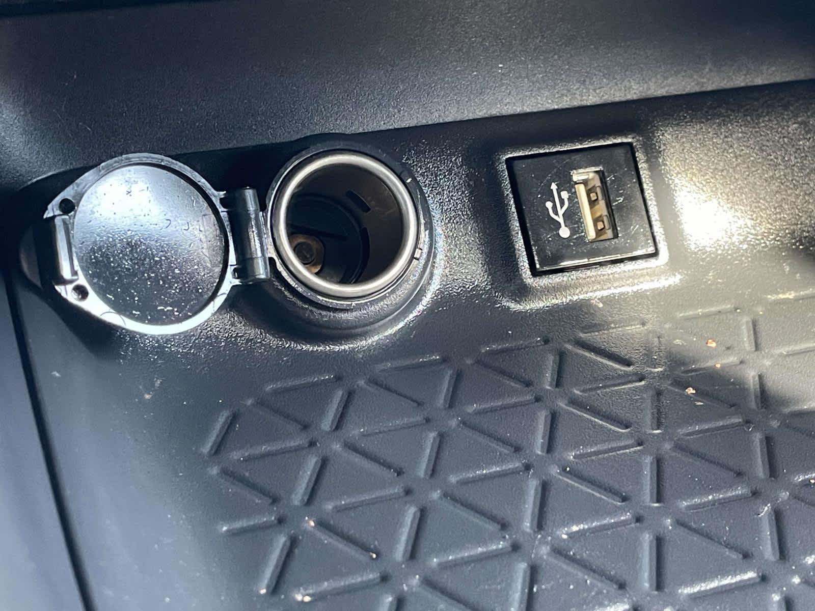 Thumbnail: 2023 Toyota RAV4 - 19