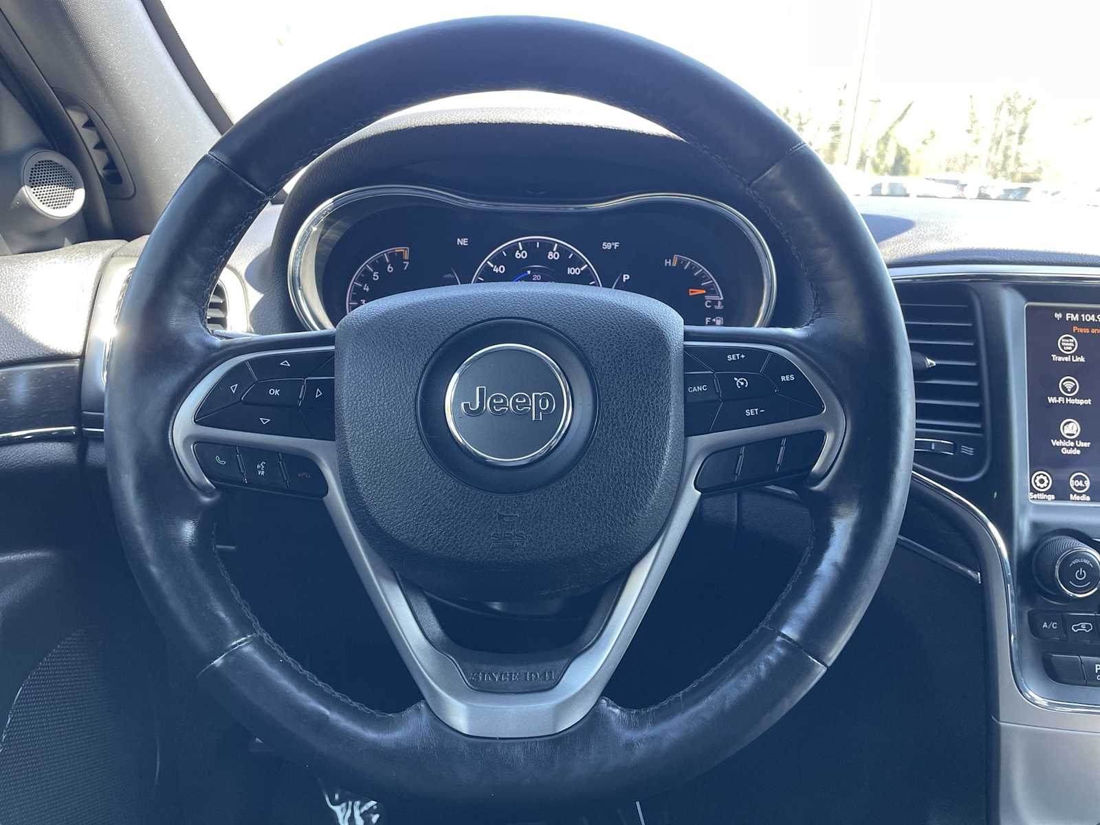 Thumbnail: 2018 Jeep Grand Cherokee - 14