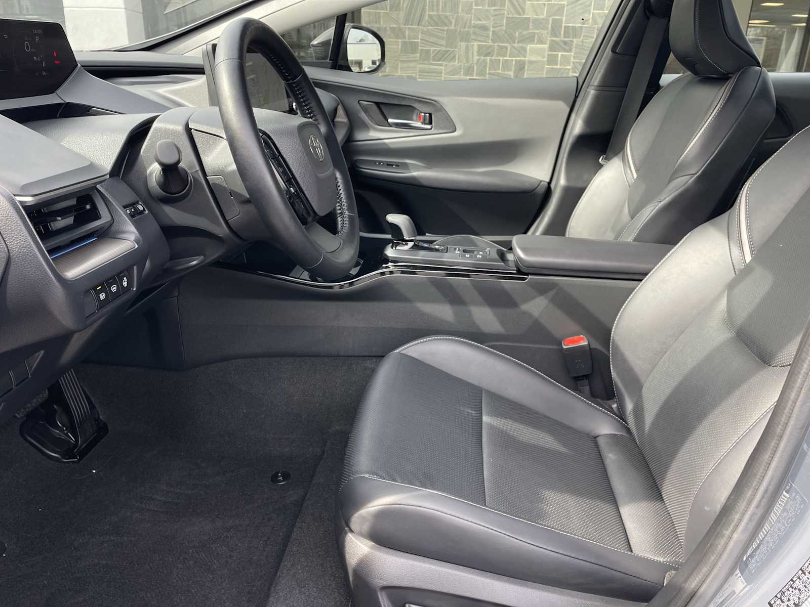 Thumbnail: 2023 Toyota Prius - 9