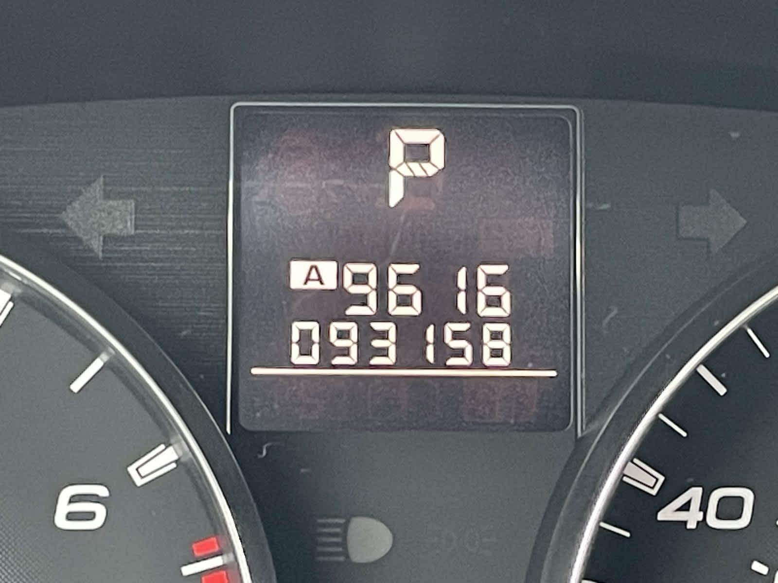 Thumbnail: 2011 Subaru Outback - 25