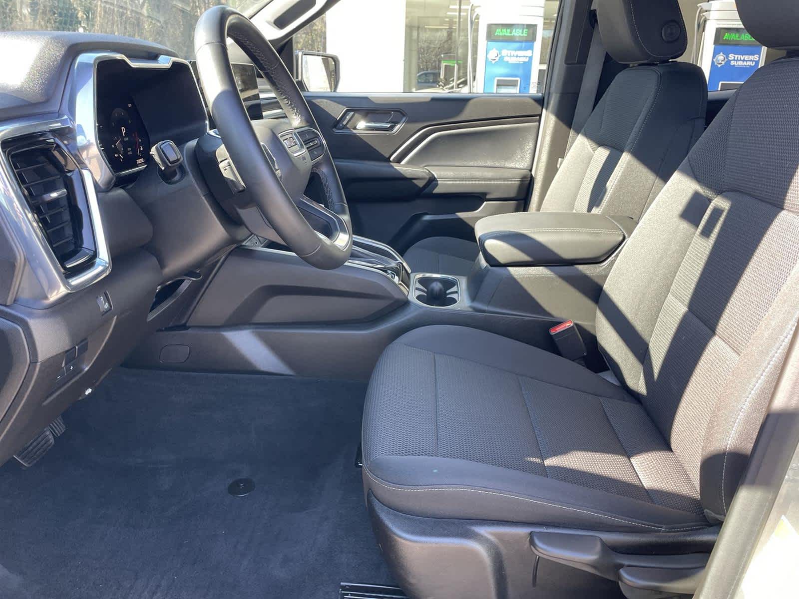 Thumbnail: 2024 GMC Canyon - 18