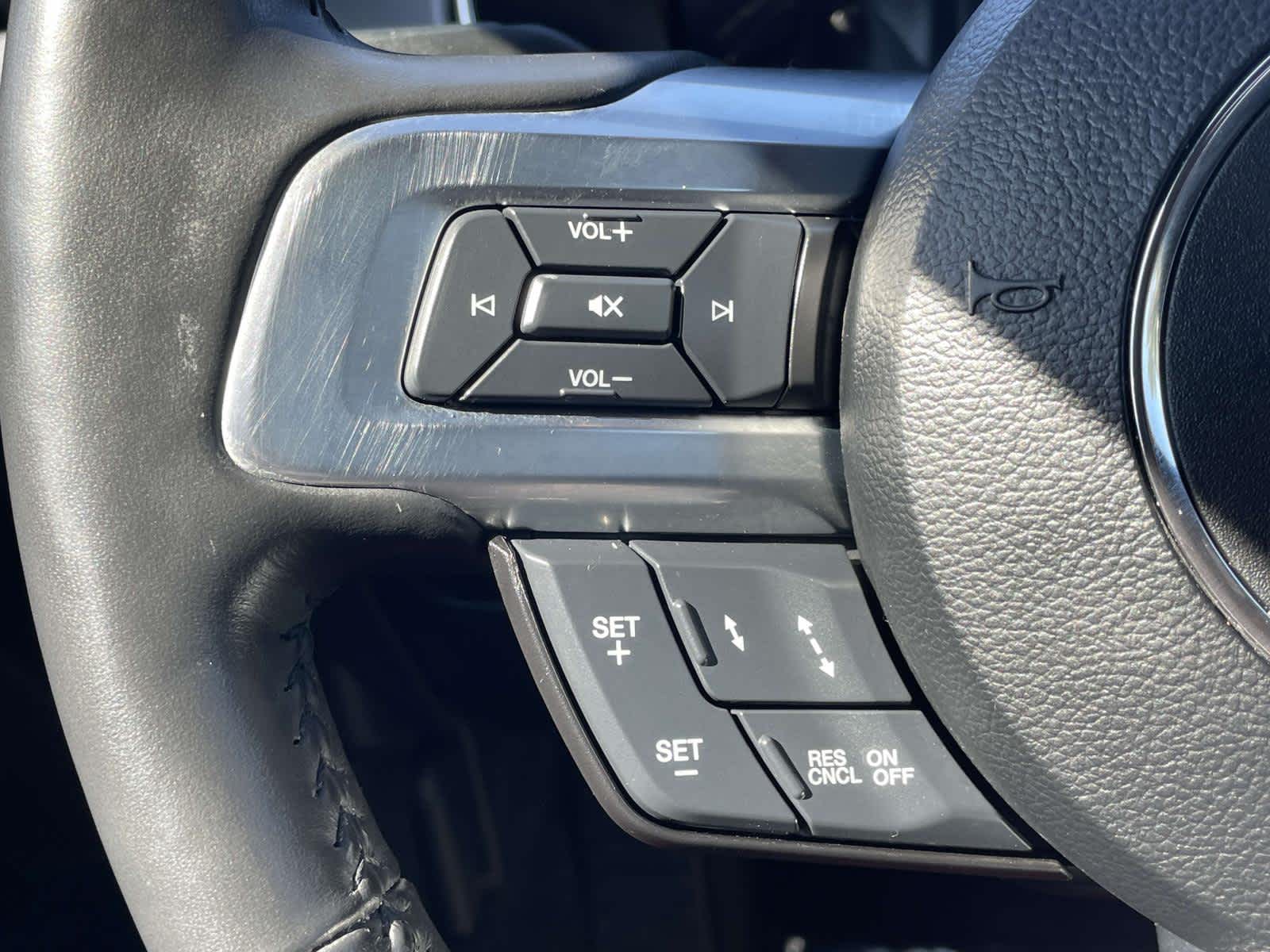 Thumbnail: 2022 Ford Mustang - 17