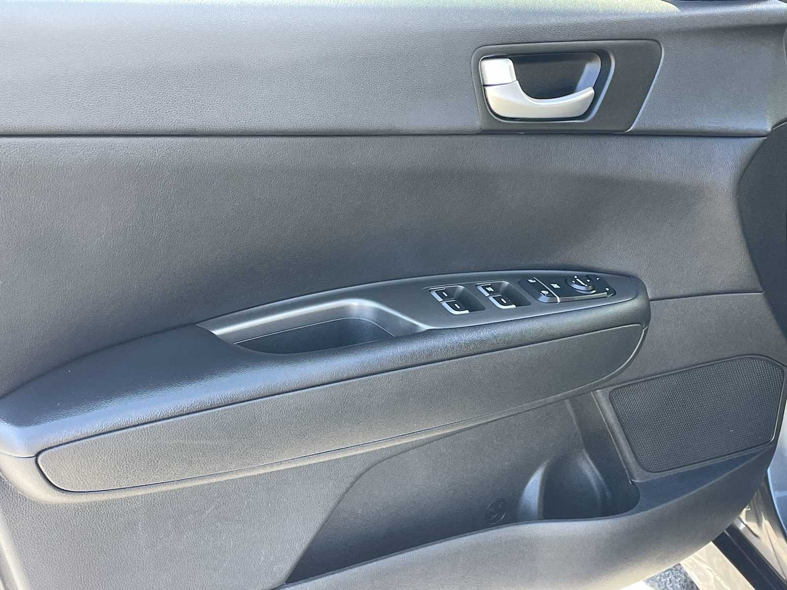 Thumbnail: 2020 Kia Optima - 11