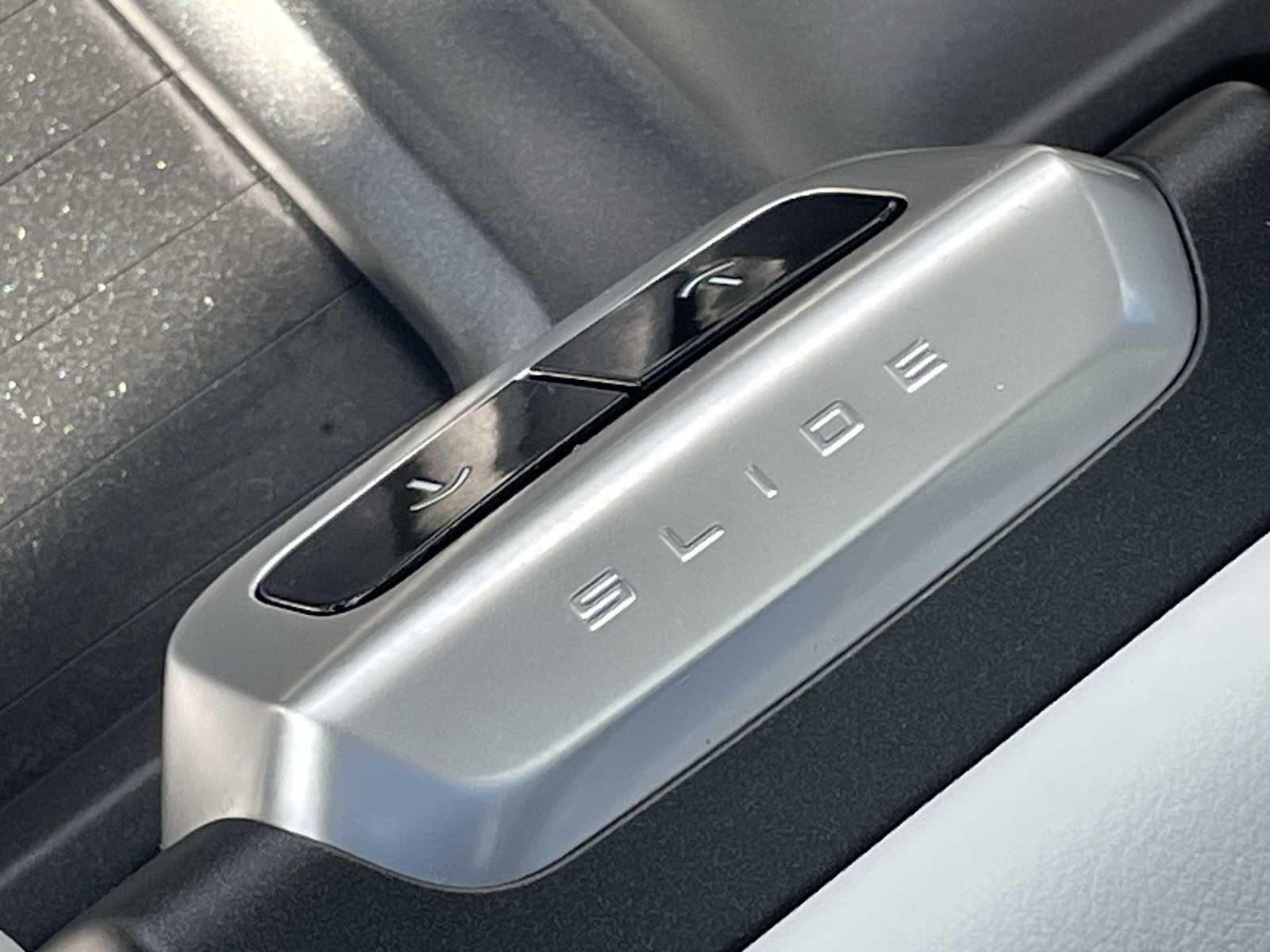 Thumbnail: 2025 Ford Expedition MAX - 25