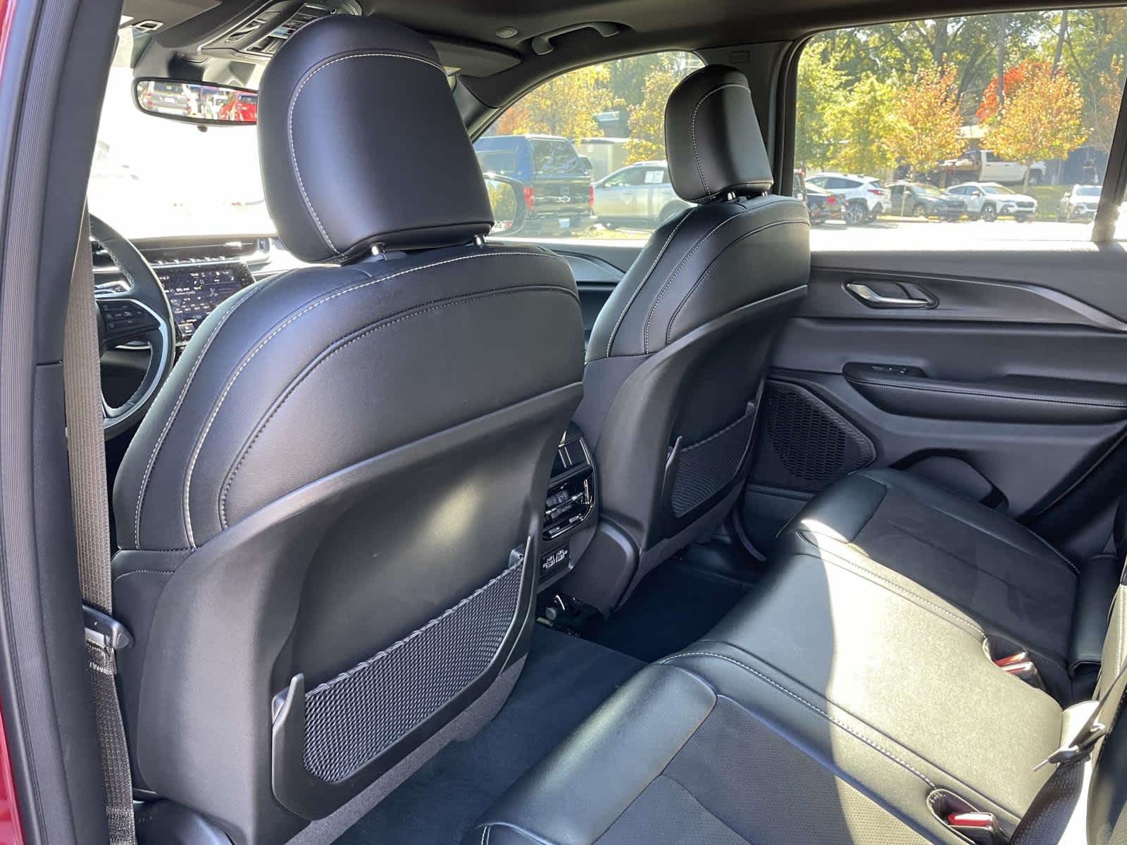 Thumbnail: 2024 Jeep Grand Cherokee - 15