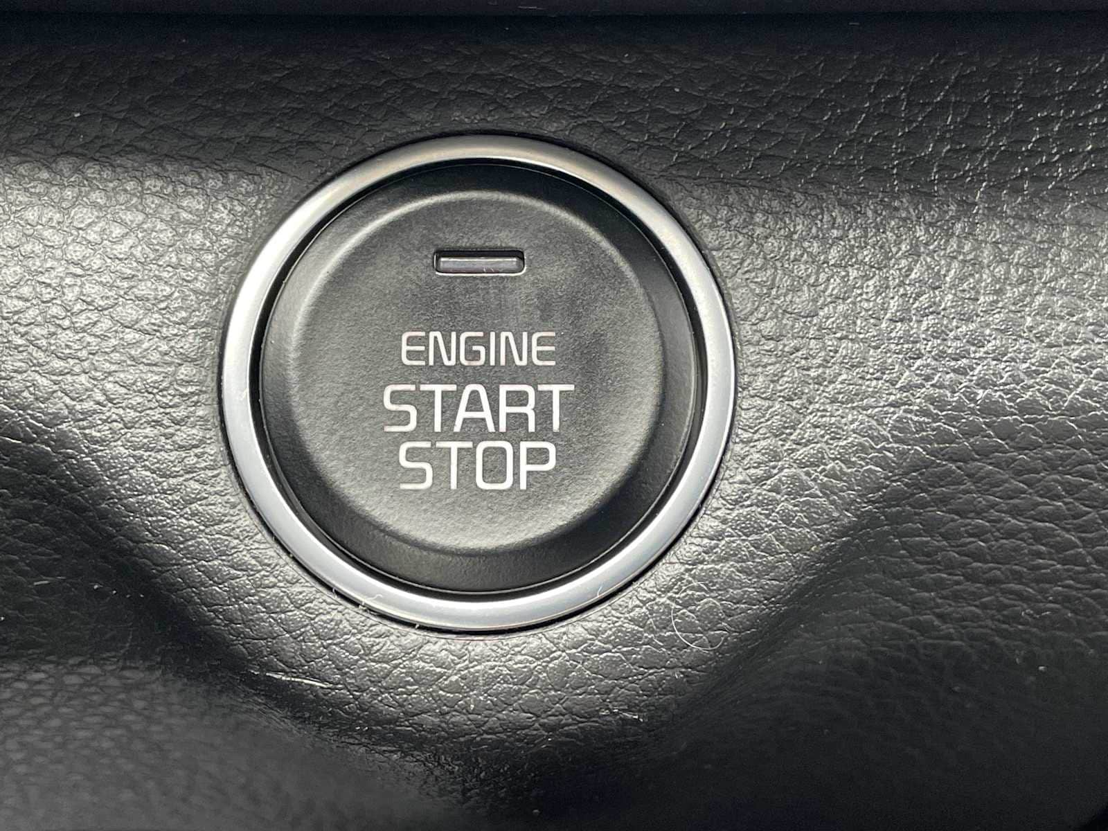 Thumbnail: 2023 Kia Rio - 19