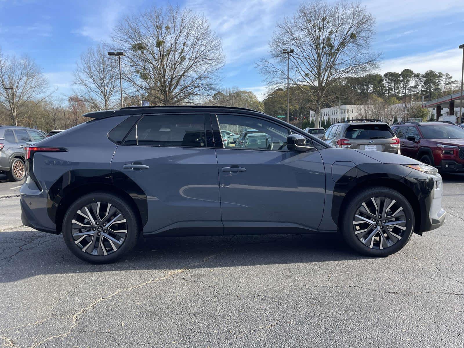 Thumbnail: 2026 Subaru Solterra - 5