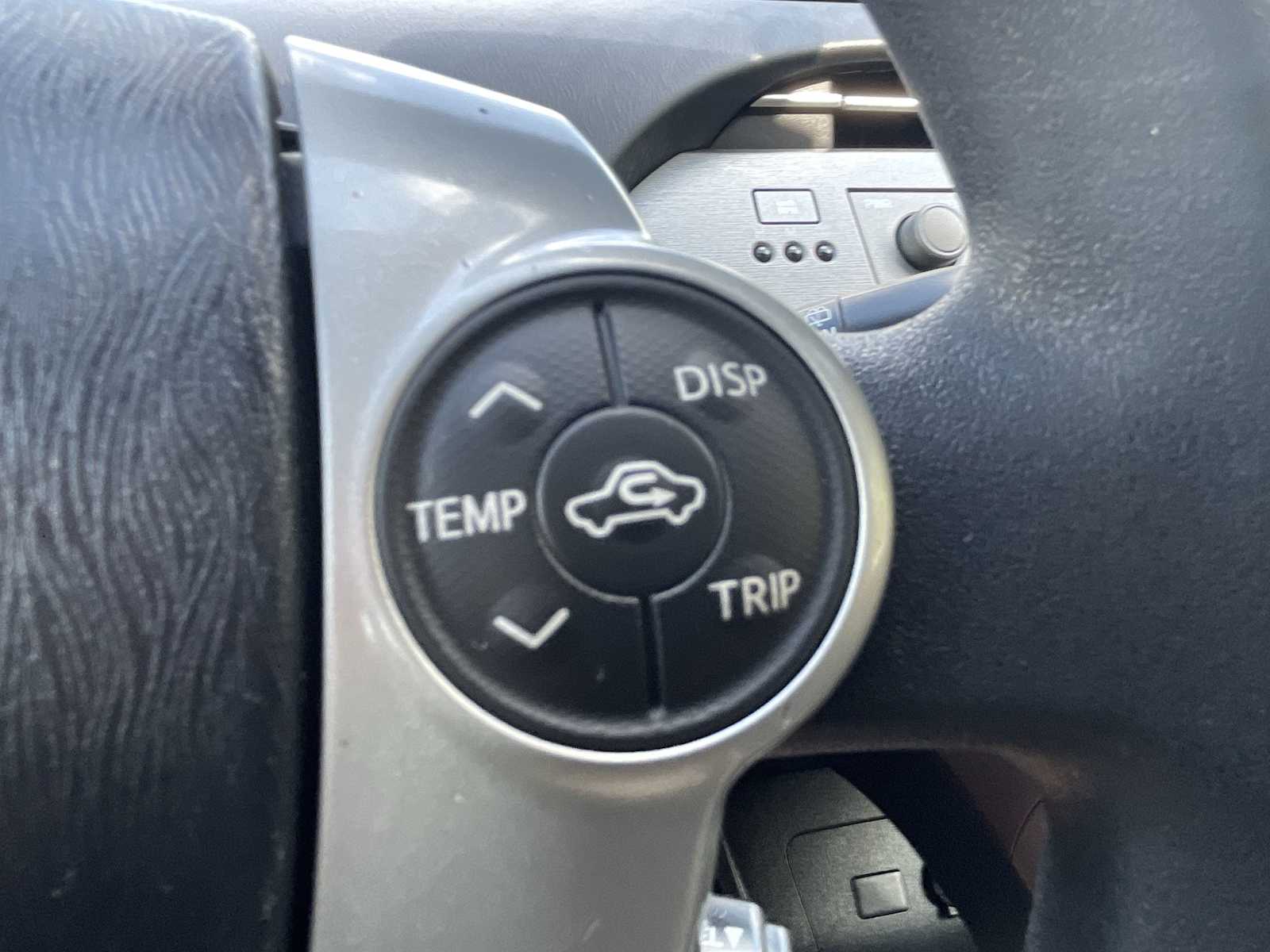 Thumbnail: 2014 Toyota Prius - 15