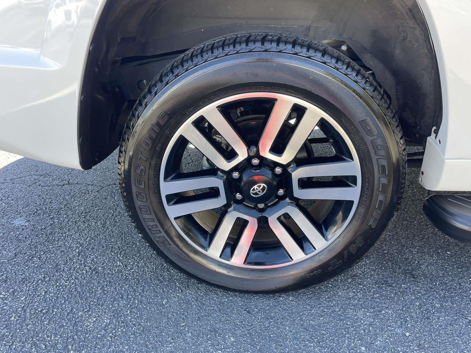 Thumbnail: 2023 Toyota 4Runner - 29