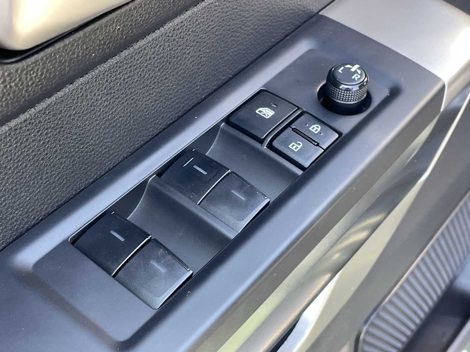 Thumbnail: 2023 Toyota Tundra - 12