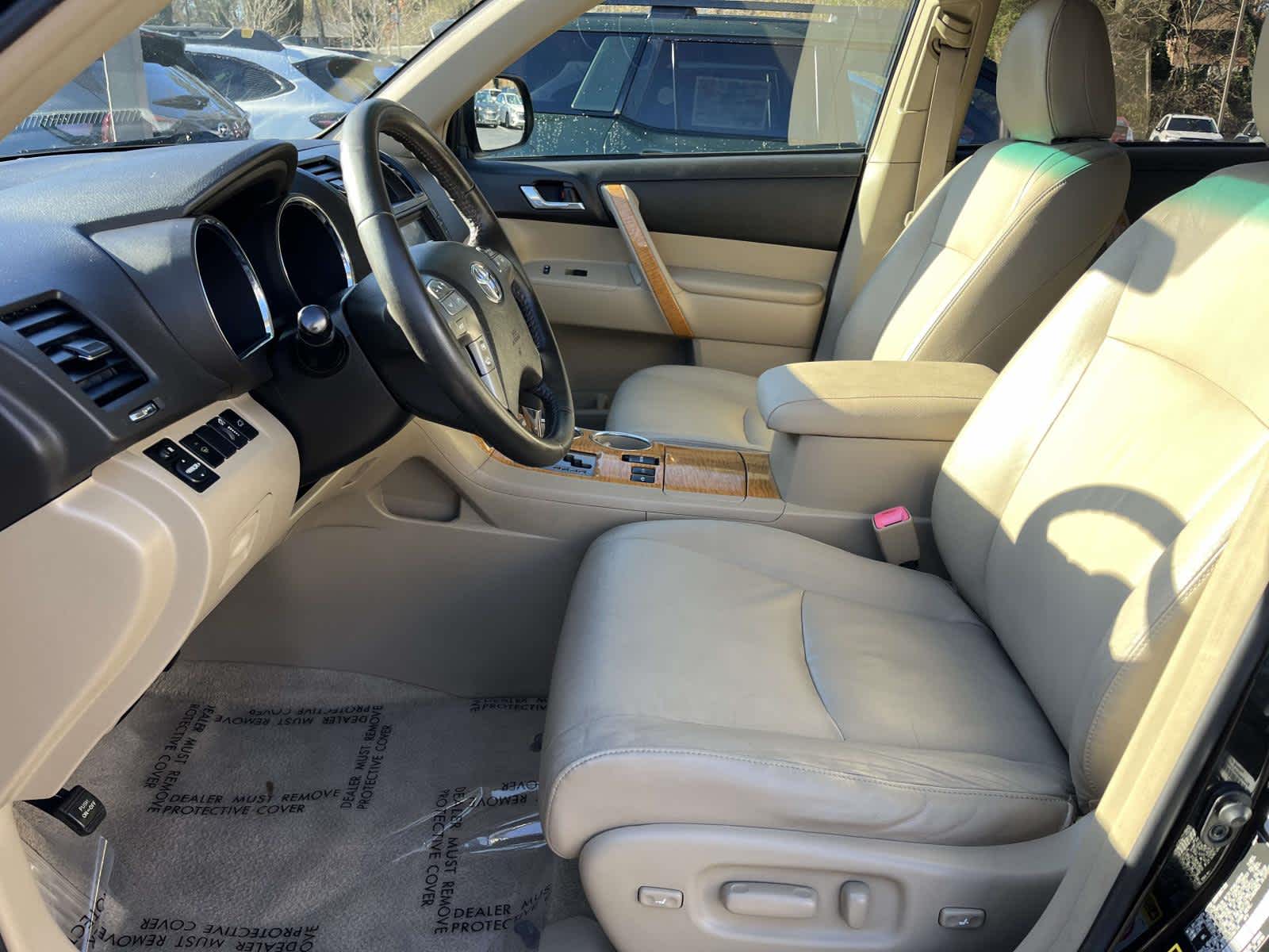 Thumbnail: 2010 Toyota Highlander - 13