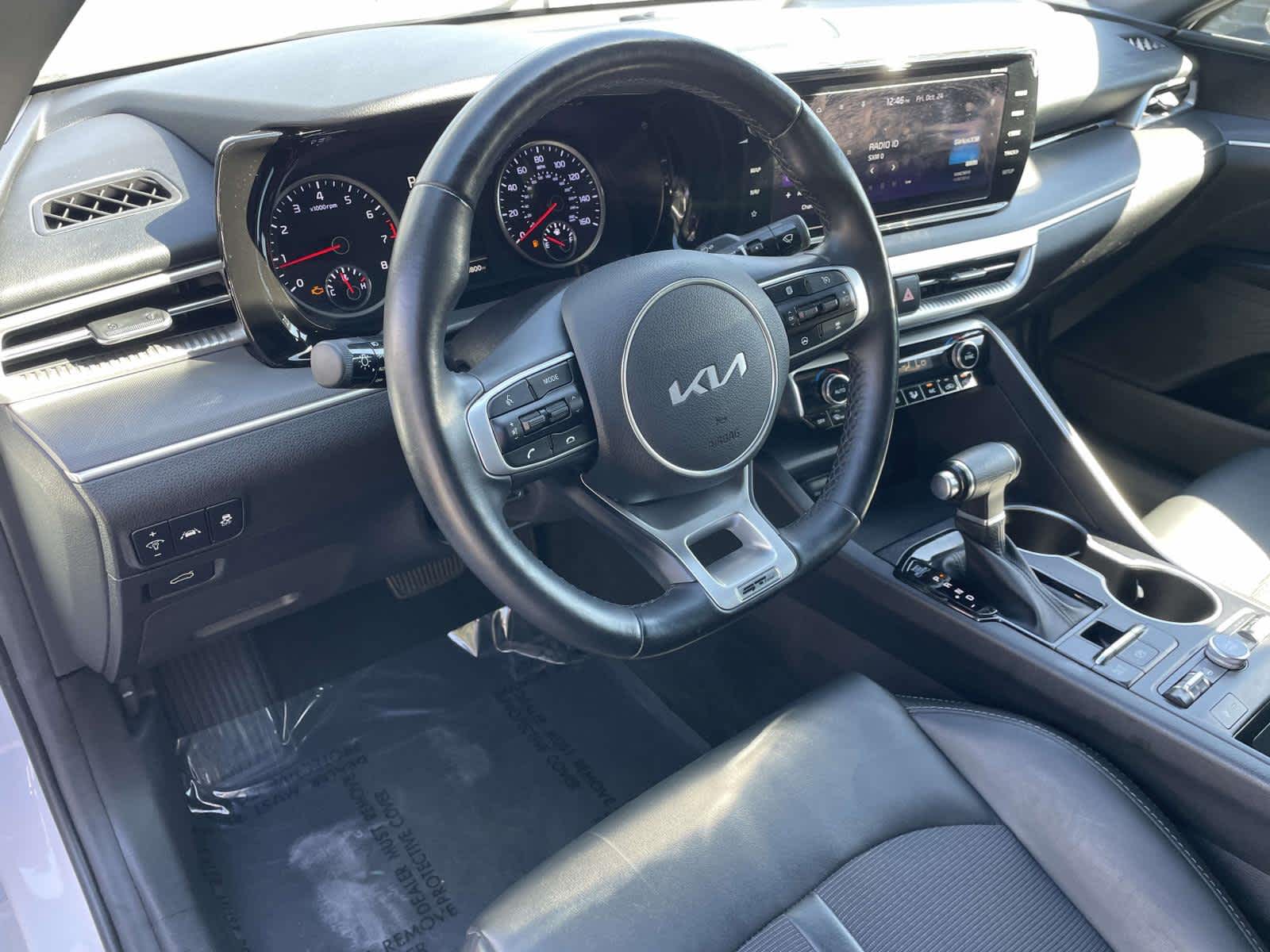 Thumbnail: 2023 Kia K5 - 17