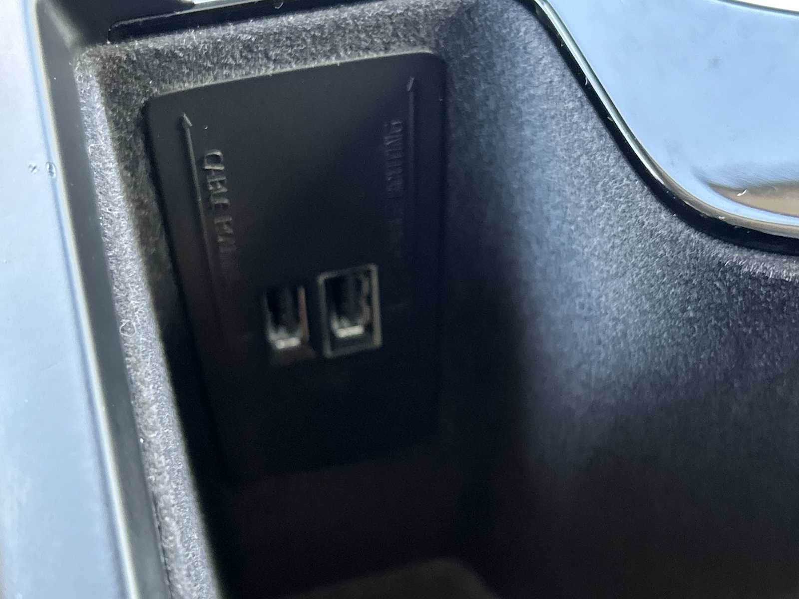 Thumbnail: 2019 Volvo XC60 - 25