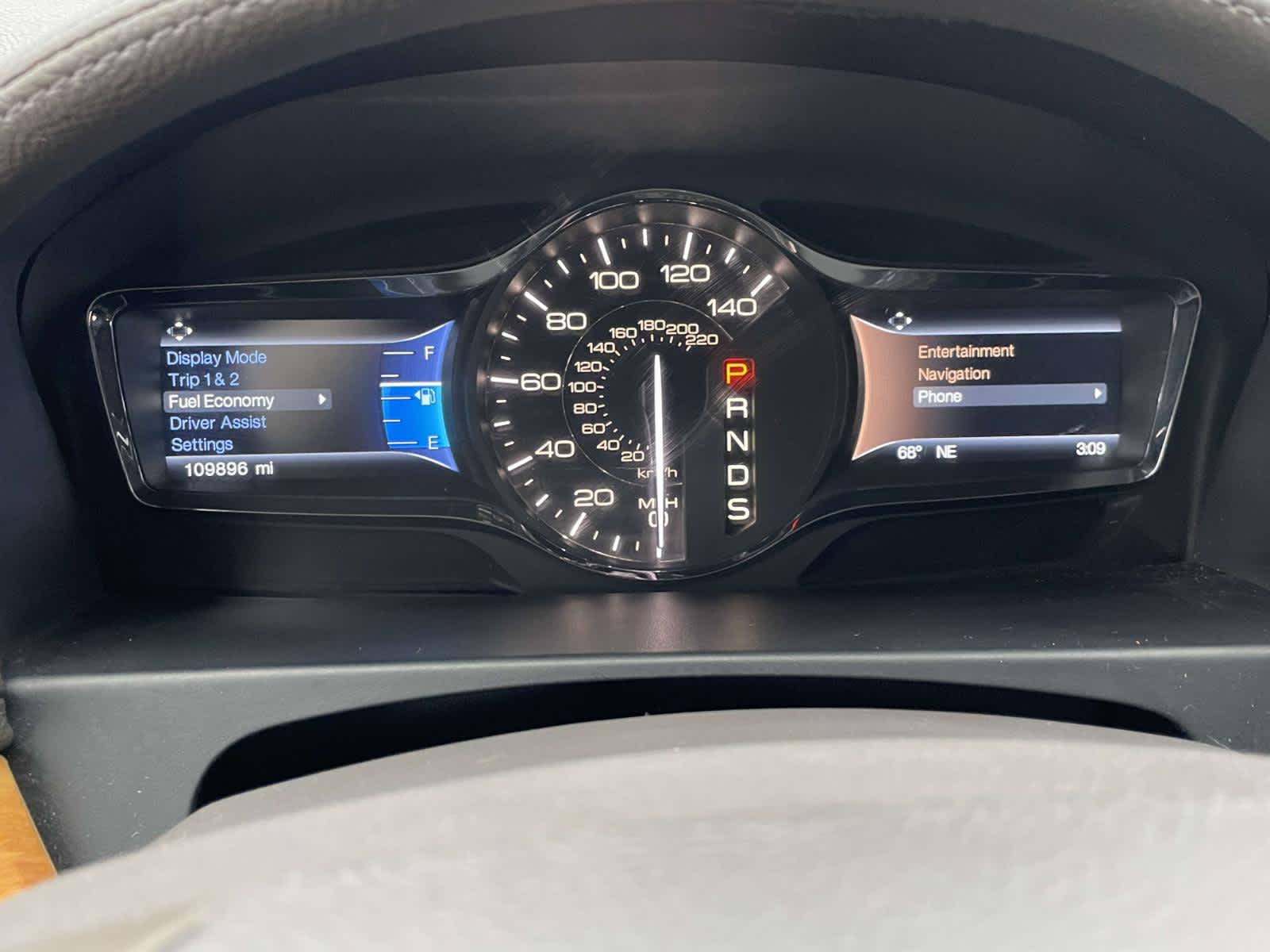 Thumbnail: 2015 Lincoln MKX - 25