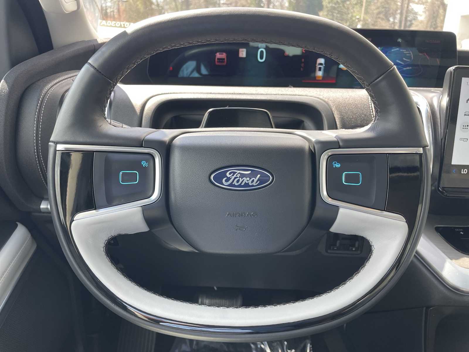 Thumbnail: 2025 Ford Expedition MAX - 15