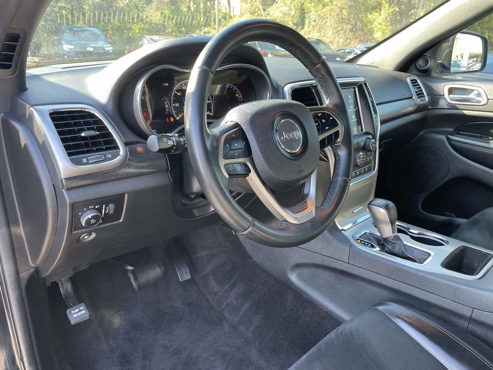 Thumbnail: 2018 Jeep Grand Cherokee - 14