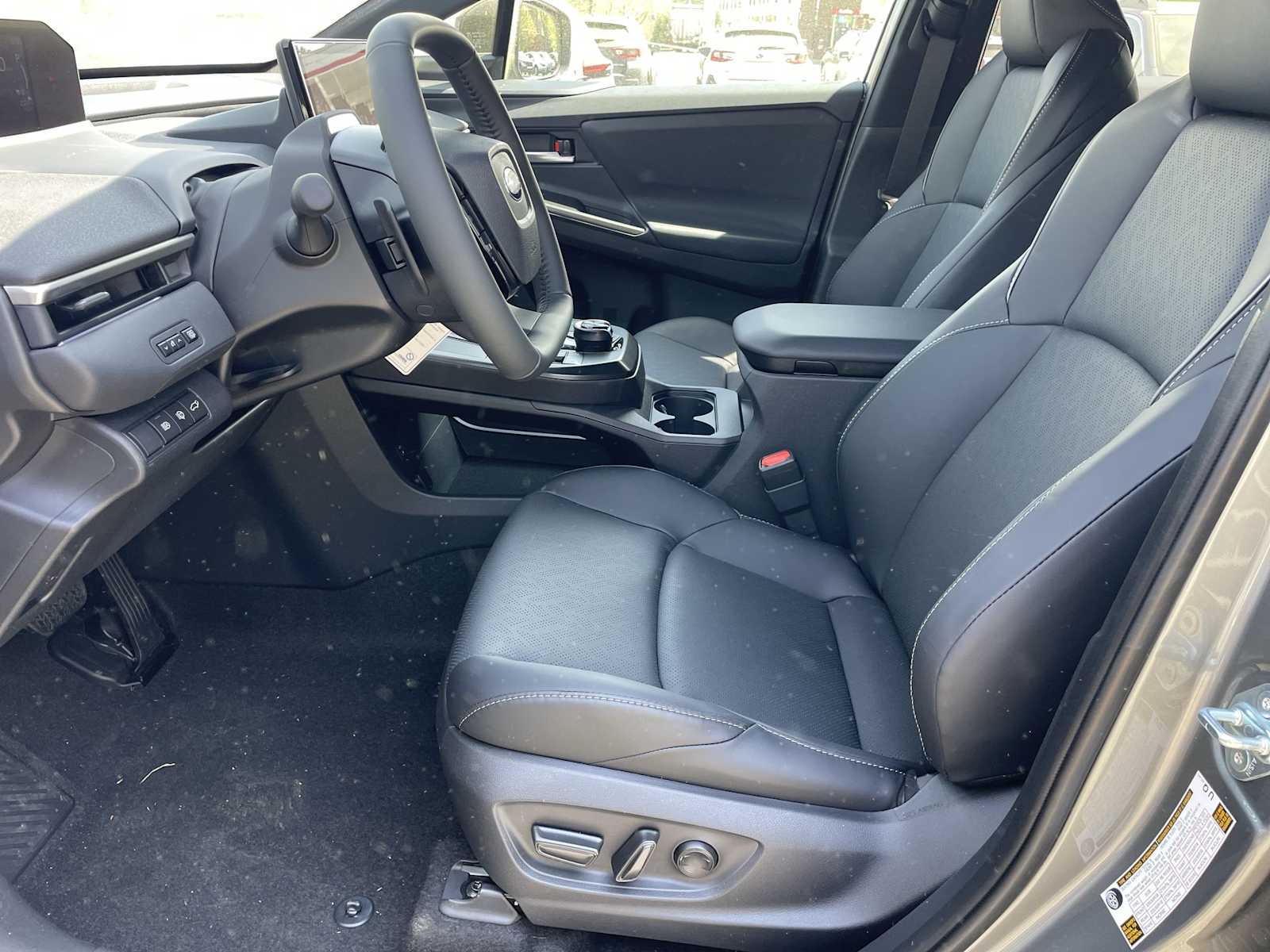 Thumbnail: 2026 Subaru Solterra - 10