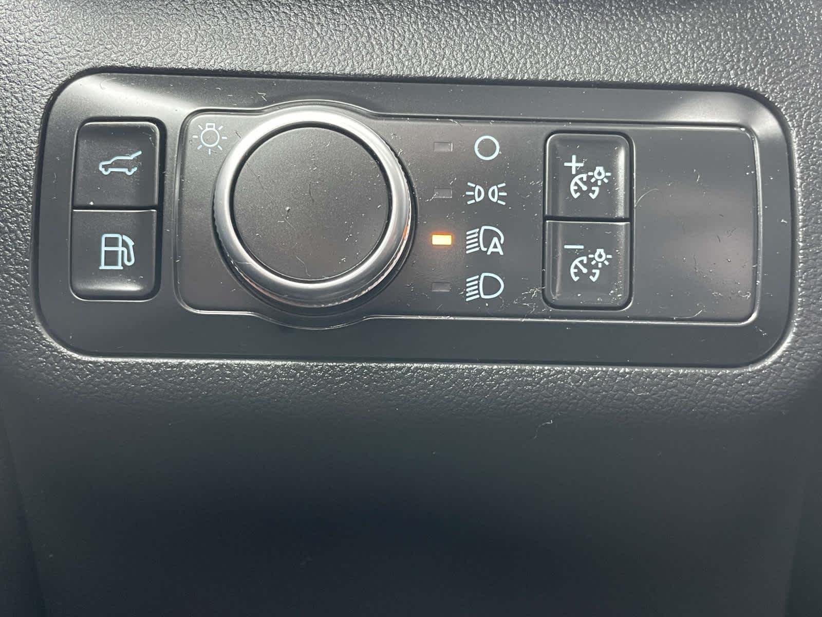 Thumbnail: 2020 Ford Escape - 16