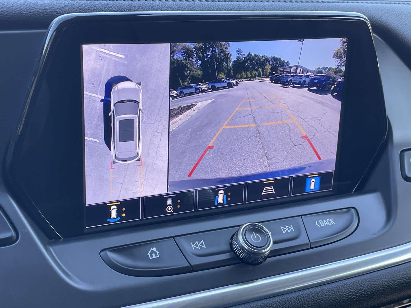 Thumbnail: 2022 Chevrolet Blazer - 20