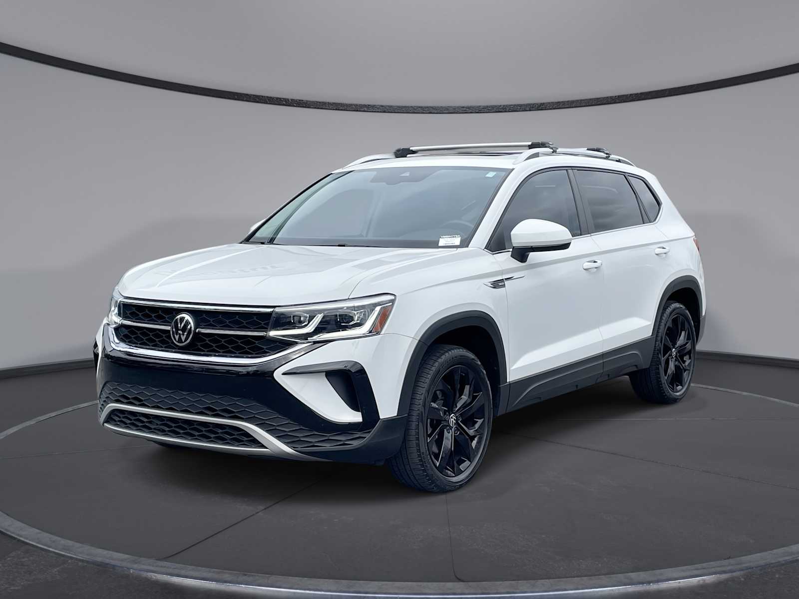 Thumbnail: 2022 Volkswagen Taos - 1