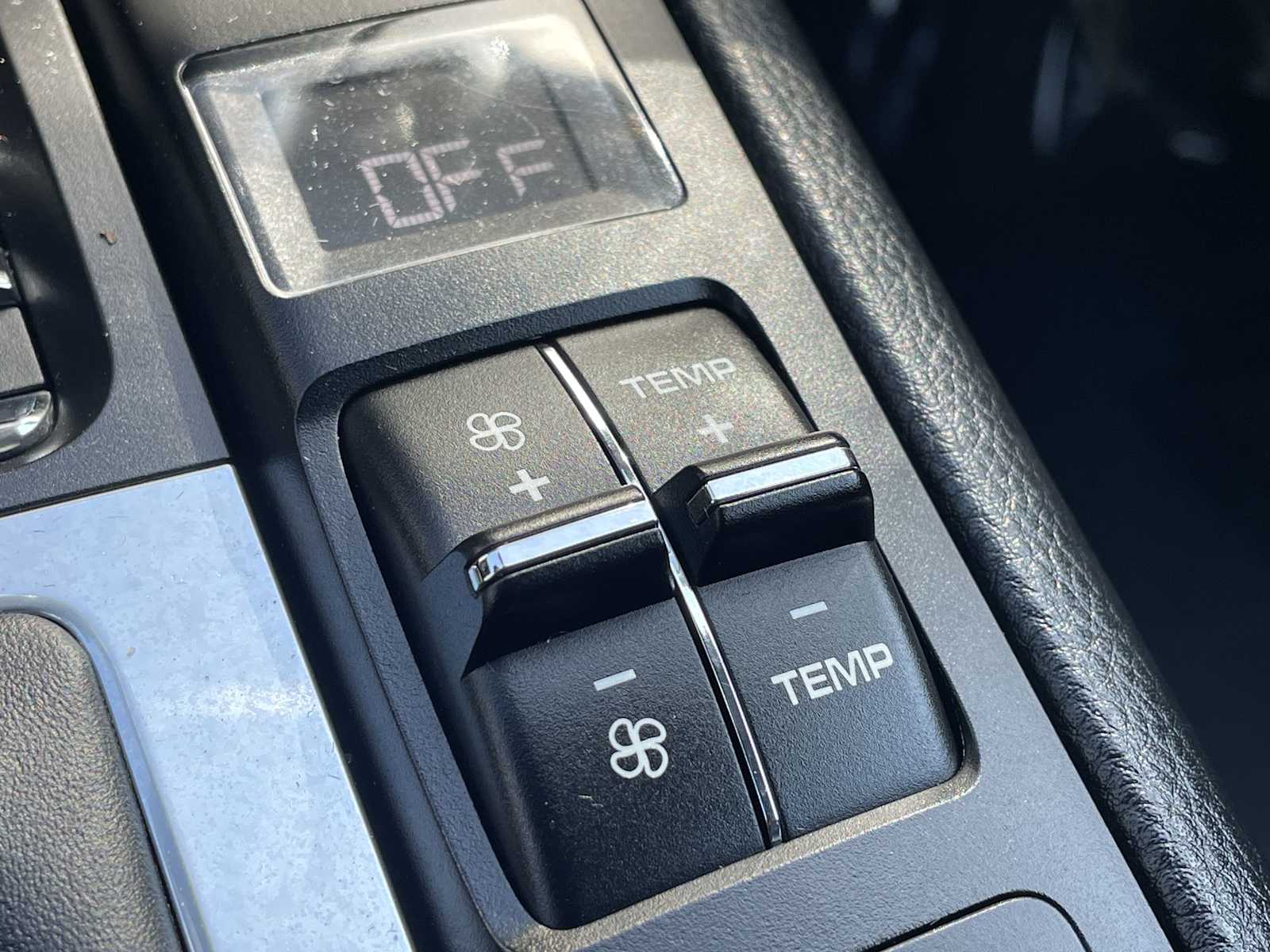 Thumbnail: 2018 Porsche Macan - 24