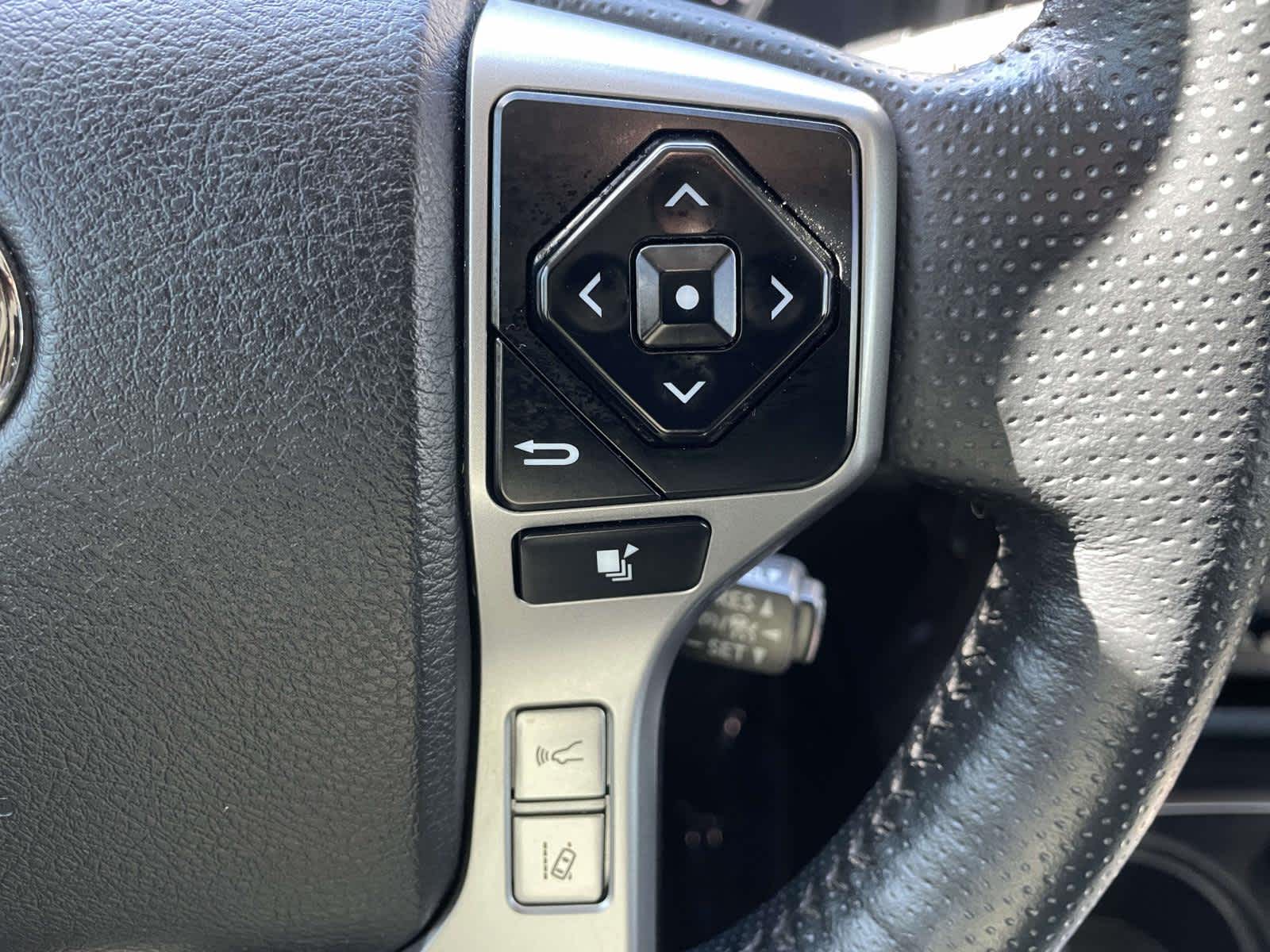 Thumbnail: 2023 Toyota 4Runner - 15